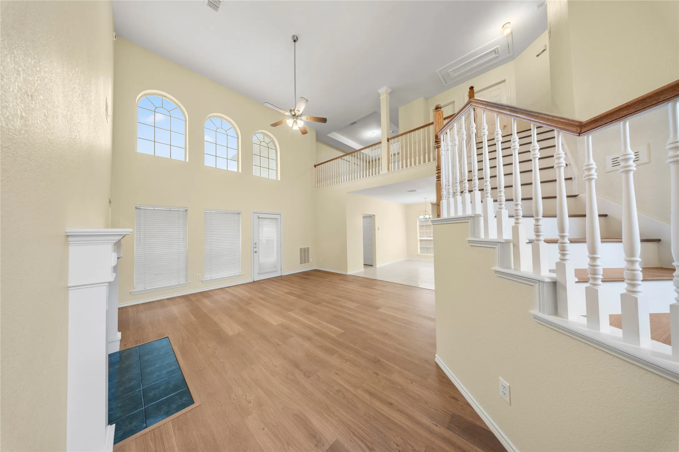 Single Family Residence For Rent in Collin County , 2808 Barksdale Drive, Plano, Texas 75025, 4 Bedroom, 4 Bathroom, 2 Garage spaces, 2,728 Sqft, built in 1993, mls#21342563, Real Estate Agent in Plano, Homes For Rent in Collin county, Homes For Rent in Plano, Realtor in Plano Texas, Real Estate Brokerage Independent Realty Texas, Luminita Cordes Realtor