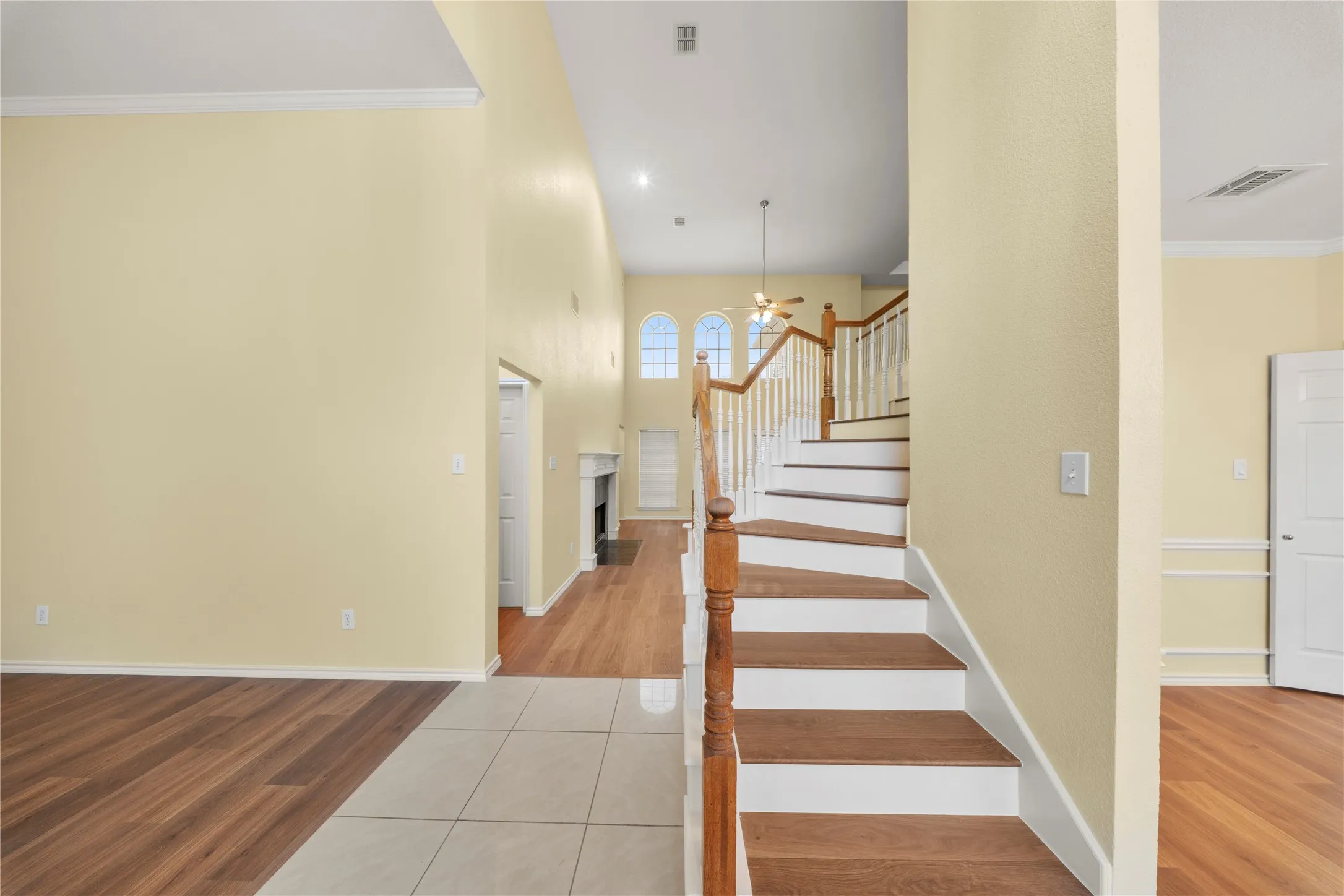 Single Family Residence For Rent in Collin County , 2808 Barksdale Drive, Plano, Texas 75025, 4 Bedroom, 4 Bathroom, 2 Garage spaces, 2,728 Sqft, built in 1993, mls#21342563, Real Estate Agent in Plano, Homes For Rent in Collin county, Homes For Rent in Plano, Realtor in Plano Texas, Real Estate Brokerage Independent Realty Texas, Luminita Cordes Realtor