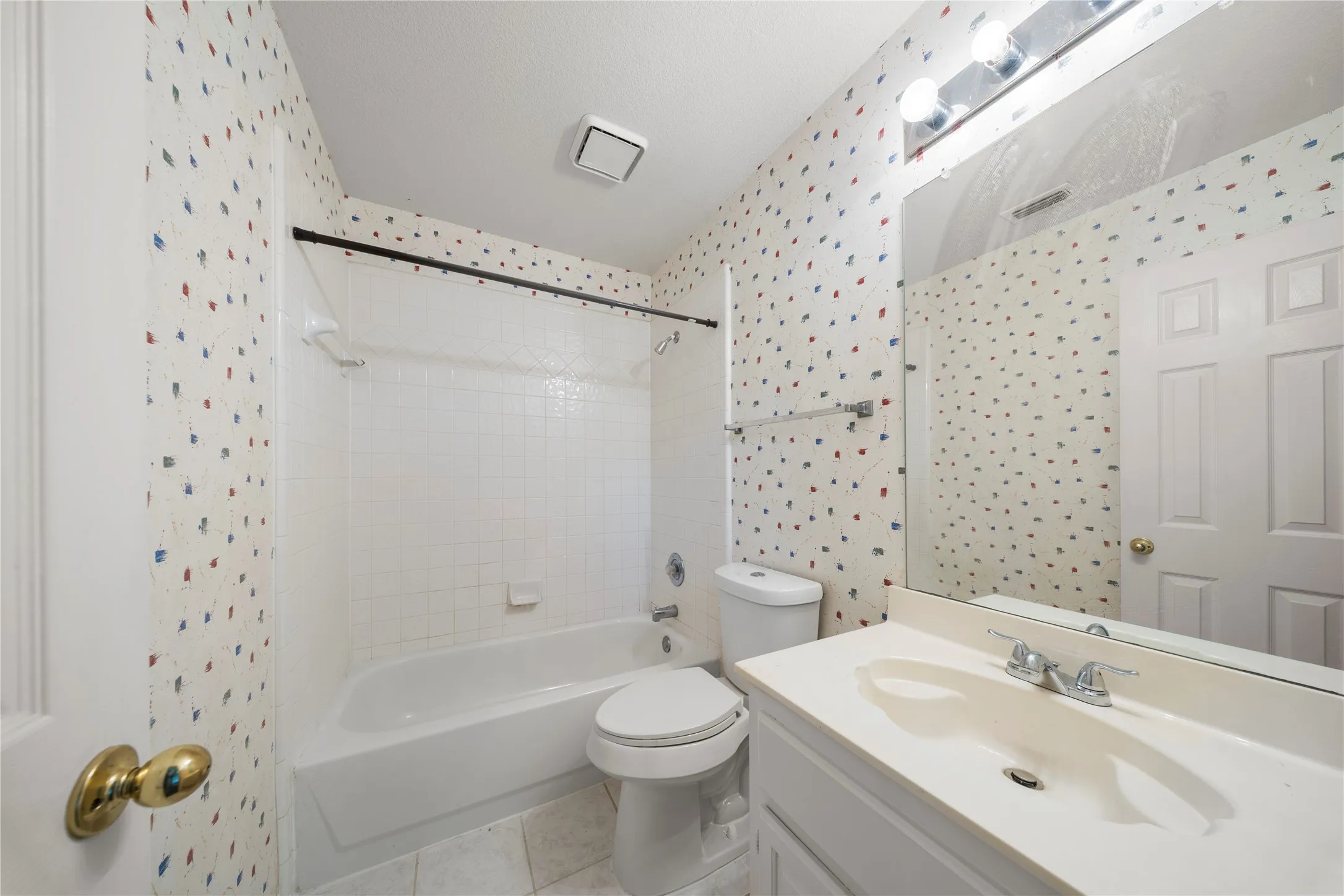 Single Family Residence For Rent in Collin County , 2808 Barksdale Drive, Plano, Texas 75025, 4 Bedroom, 4 Bathroom, 2 Garage spaces, 2,728 Sqft, built in 1993, mls#21342563, Real Estate Agent in Plano, Homes For Rent in Collin county, Homes For Rent in Plano, Realtor in Plano Texas, Real Estate Brokerage Independent Realty Texas, Luminita Cordes Realtor