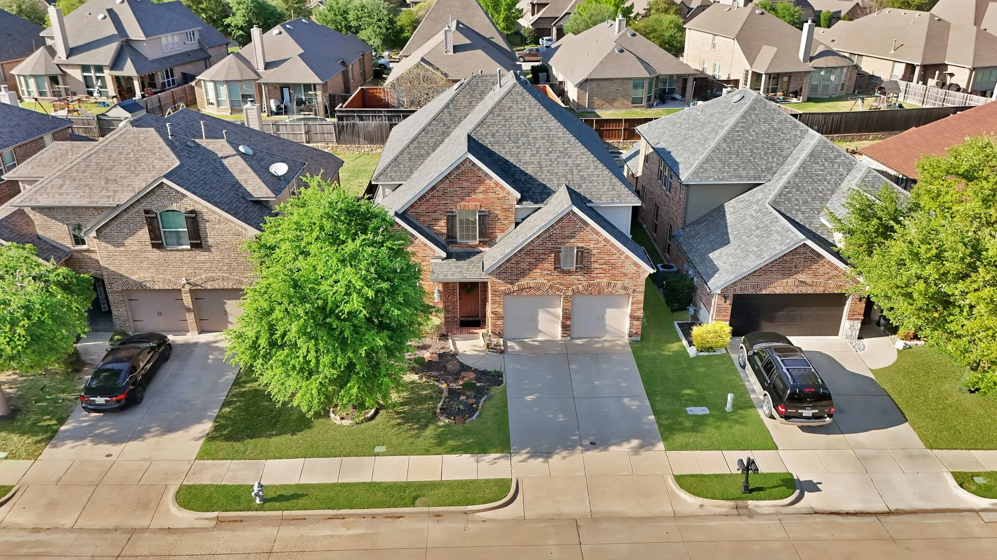 Single Family Residence For Sale in Kaufman County , 1030 Brigham Drive, Forney, Texas 75126, 4 Bedroom, 3 Bathroom, 2 Garage spaces, 2,945 Sqft, built in 2012, mls#21342724, Real Estate Agent in Forney, Homes For Sale in Kaufman county, Homes For Sale in Forney, Realtor in Forney Texas, Real Estate Brokerage Independent Realty Texas, Luminita Cordes Realtor