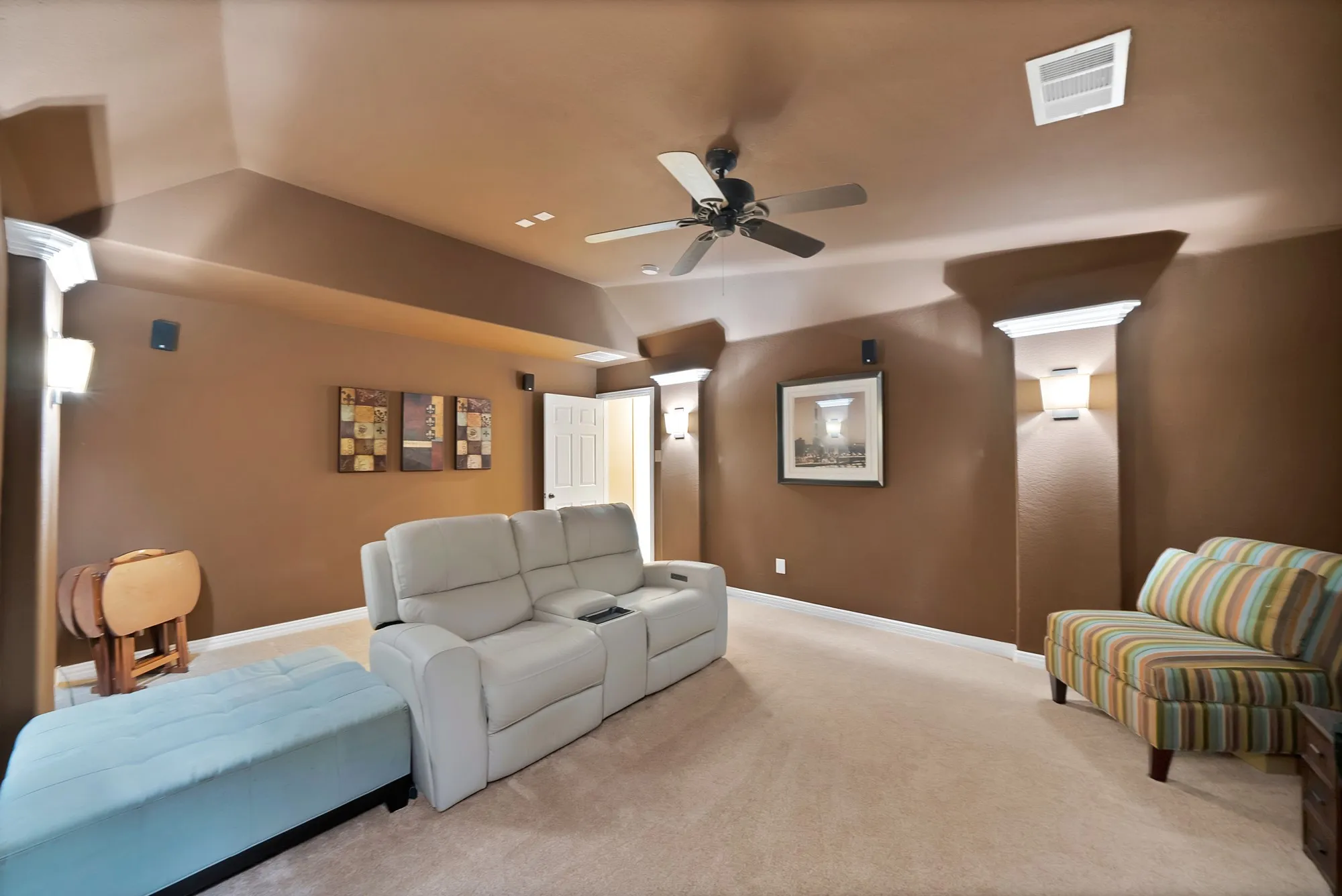 Single Family Residence For Sale in Kaufman County , 1030 Brigham Drive, Forney, Texas 75126, 4 Bedroom, 3 Bathroom, 2 Garage spaces, 2,945 Sqft, built in 2012, mls#21342724, Real Estate Agent in Forney, Homes For Sale in Kaufman county, Homes For Sale in Forney, Realtor in Forney Texas, Real Estate Brokerage Independent Realty Texas, Luminita Cordes Realtor