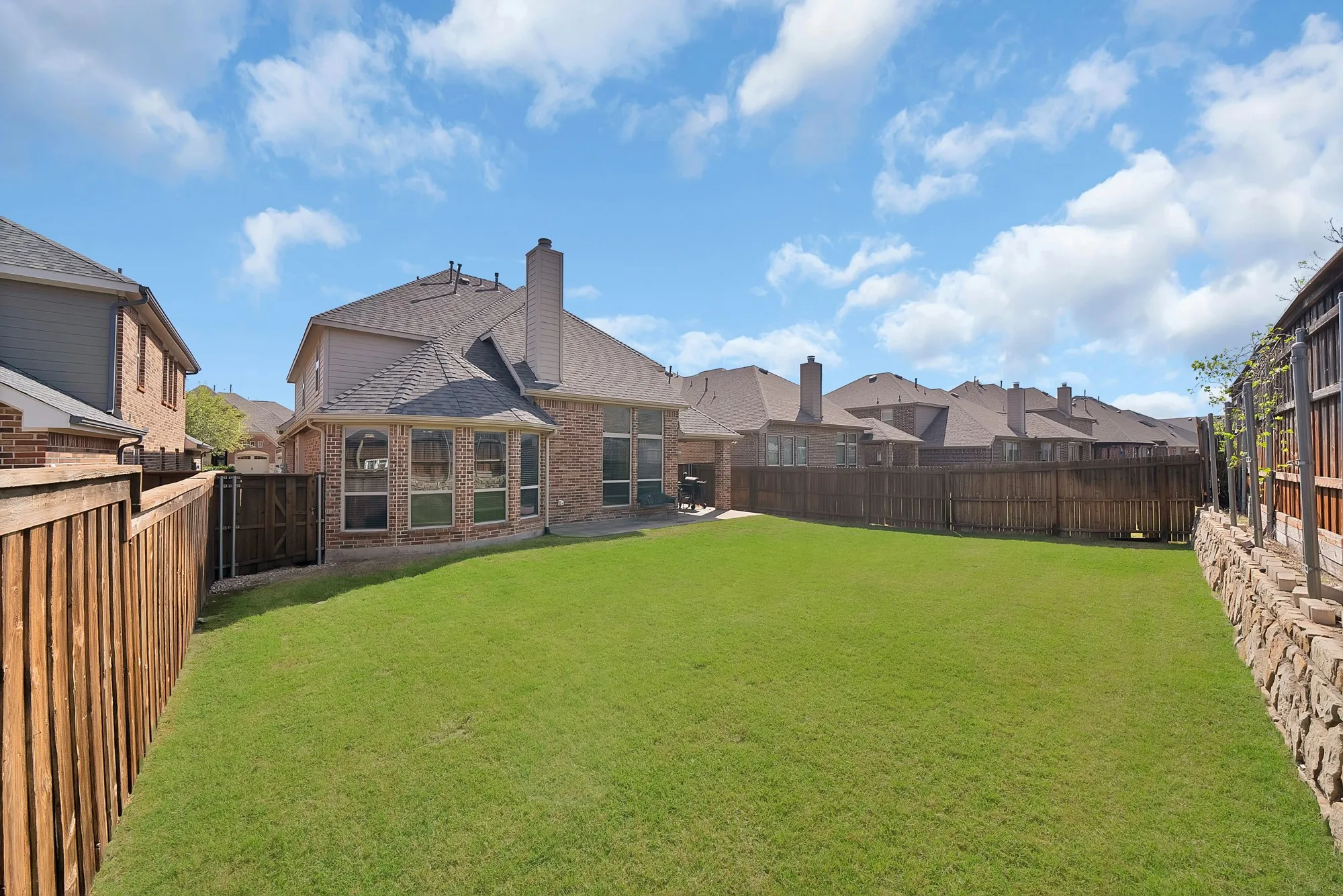 Single Family Residence For Sale in Kaufman County , 1030 Brigham Drive, Forney, Texas 75126, 4 Bedroom, 3 Bathroom, 2 Garage spaces, 2,945 Sqft, built in 2012, mls#21342724, Real Estate Agent in Forney, Homes For Sale in Kaufman county, Homes For Sale in Forney, Realtor in Forney Texas, Real Estate Brokerage Independent Realty Texas, Luminita Cordes Realtor