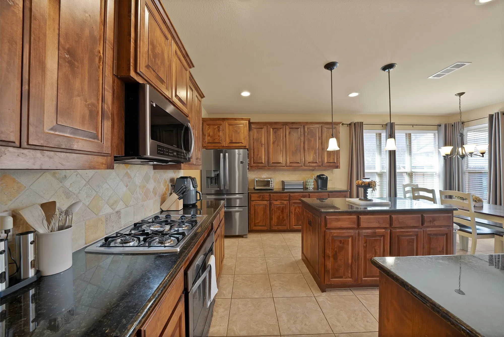 Single Family Residence For Sale in Kaufman County , 1030 Brigham Drive, Forney, Texas 75126, 4 Bedroom, 3 Bathroom, 2 Garage spaces, 2,945 Sqft, built in 2012, mls#21342724, Real Estate Agent in Forney, Homes For Sale in Kaufman county, Homes For Sale in Forney, Realtor in Forney Texas, Real Estate Brokerage Independent Realty Texas, Luminita Cordes Realtor