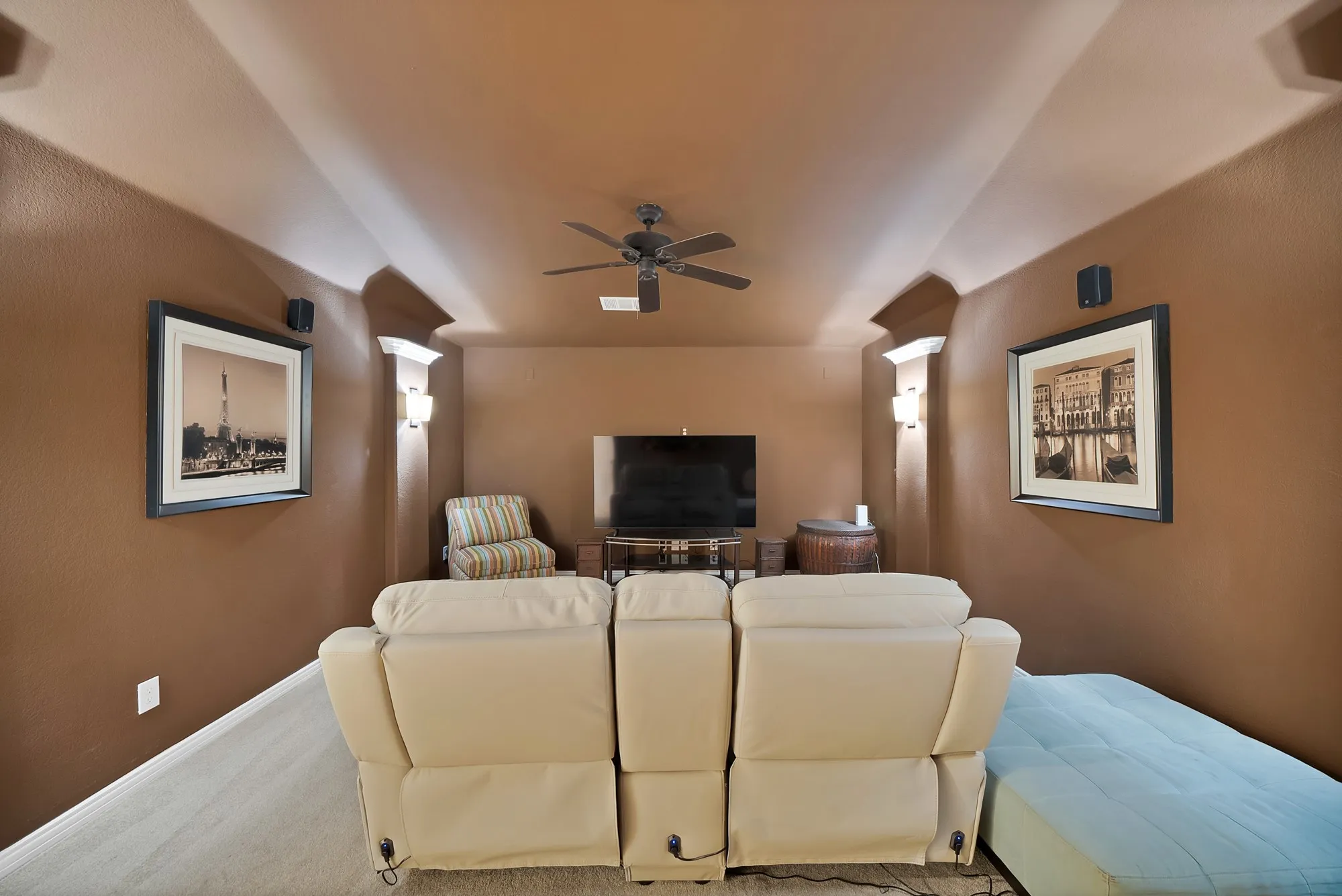 Single Family Residence For Sale in Kaufman County , 1030 Brigham Drive, Forney, Texas 75126, 4 Bedroom, 3 Bathroom, 2 Garage spaces, 2,945 Sqft, built in 2012, mls#21342724, Real Estate Agent in Forney, Homes For Sale in Kaufman county, Homes For Sale in Forney, Realtor in Forney Texas, Real Estate Brokerage Independent Realty Texas, Luminita Cordes Realtor