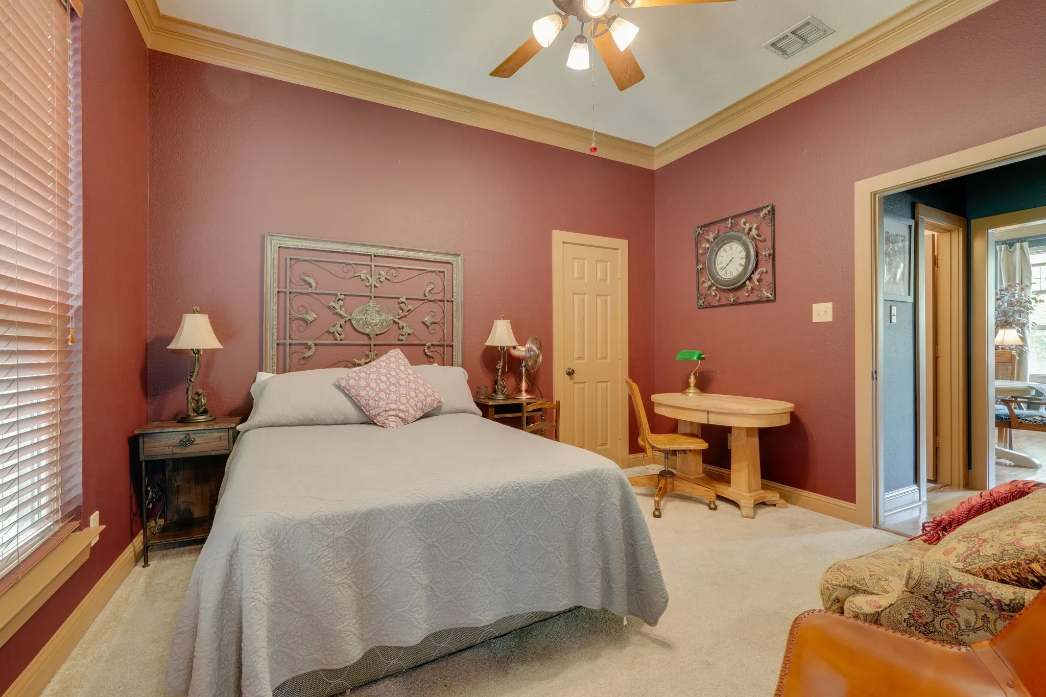 Single Family Residence For Rent in Dallas County , 5429 Victor Street, Dallas, Texas 75214, 4 Bedroom, 4 Bathroom, 2 Garage spaces, 2,354 Sqft, built in 2002, mls#21341821, Real Estate Agent in Dallas, Homes For Rent in Dallas county, Homes For Rent in Dallas, Realtor in Dallas Texas, Real Estate Brokerage Independent Realty Texas, Luminita Cordes Realtor