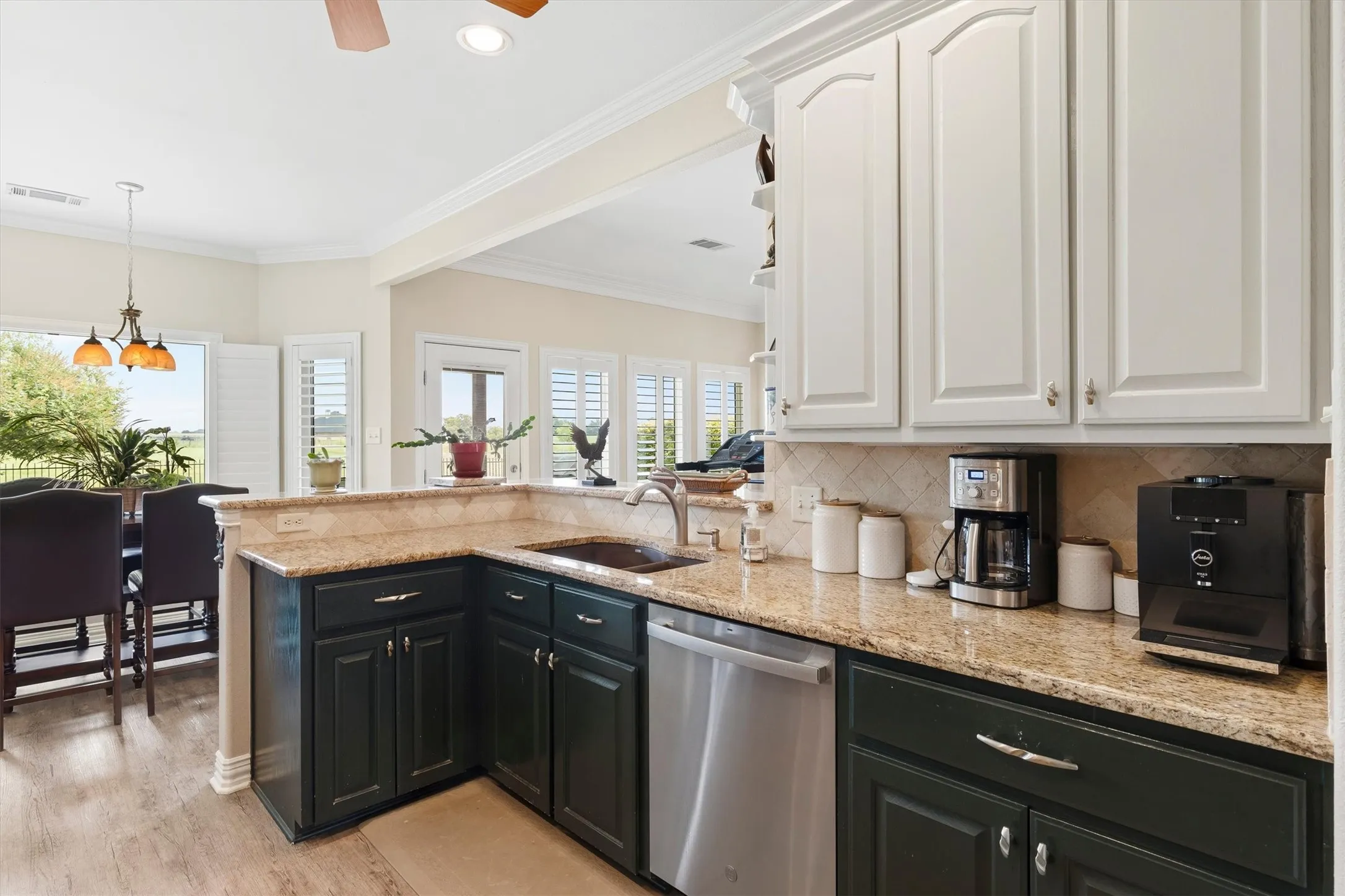 Single Family Residence For Sale in Hunt County , 2395 Fm 36 S, Caddo Mills, Texas 75135, 3 Bedroom, 2 Bathroom, 2 Garage spaces, 1,714 Sqft, built in 2003, mls#21340920, Real Estate Agent in Caddo Mills, Homes For Sale in Hunt county, Homes For Sale in Caddo Mills, Realtor in Caddo Mills Texas, Real Estate Brokerage Independent Realty Texas, Luminita Cordes Realtor