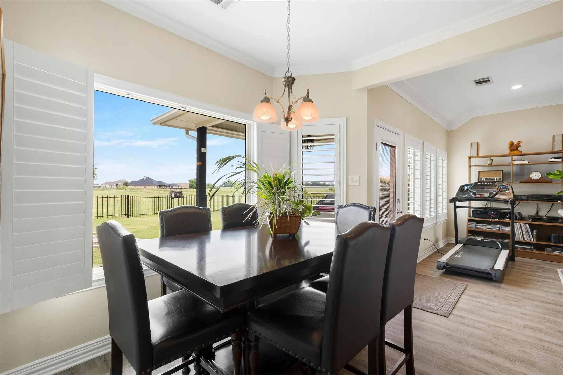 Single Family Residence For Sale in Hunt County , 2395 Fm 36 S, Caddo Mills, Texas 75135, 3 Bedroom, 2 Bathroom, 2 Garage spaces, 1,714 Sqft, built in 2003, mls#21340920, Real Estate Agent in Caddo Mills, Homes For Sale in Hunt county, Homes For Sale in Caddo Mills, Realtor in Caddo Mills Texas, Real Estate Brokerage Independent Realty Texas, Luminita Cordes Realtor