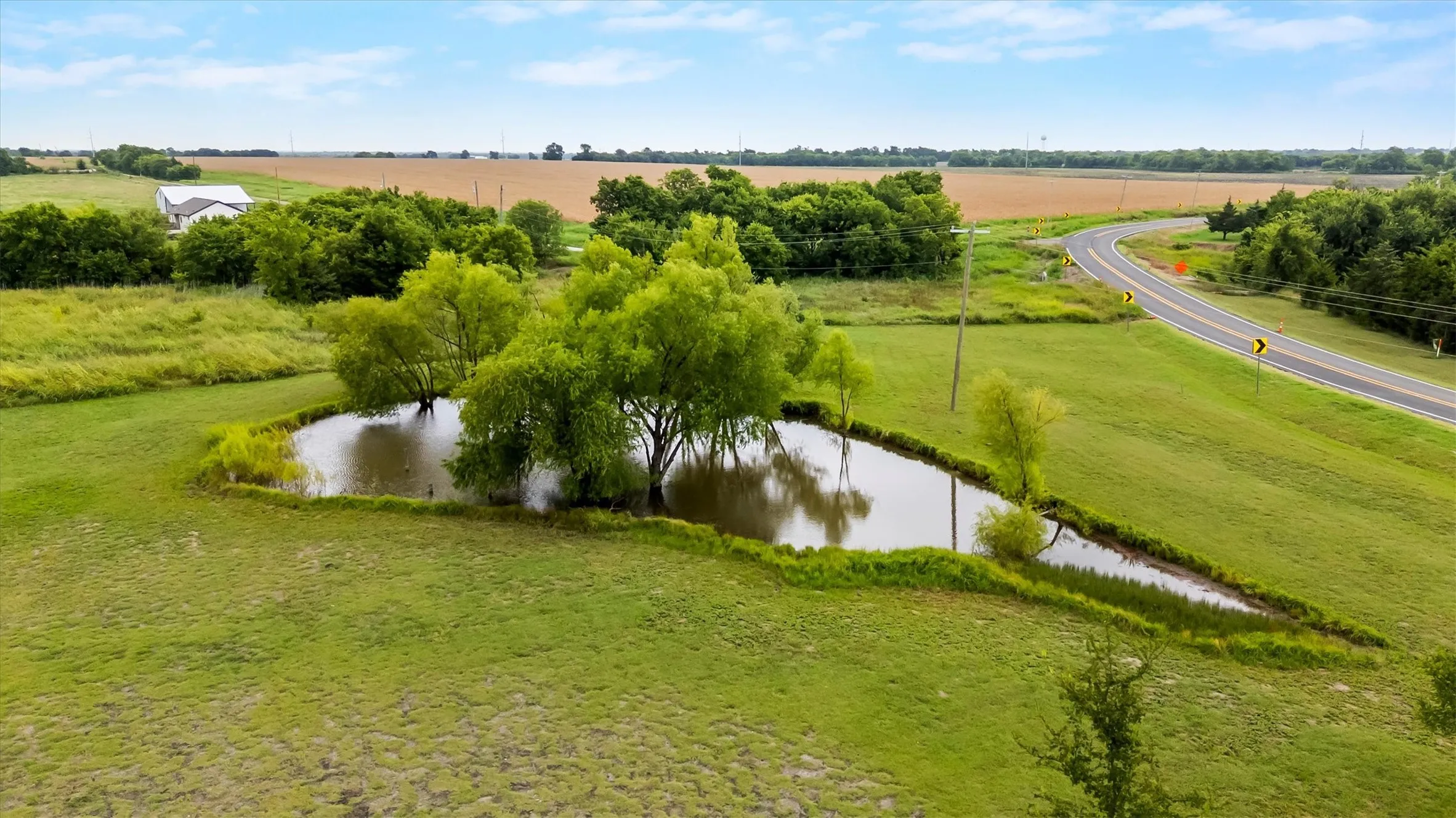 Single Family Residence For Sale in Hunt County , 2395 Fm 36 S, Caddo Mills, Texas 75135, 3 Bedroom, 2 Bathroom, 2 Garage spaces, 1,714 Sqft, built in 2003, mls#21340920, Real Estate Agent in Caddo Mills, Homes For Sale in Hunt county, Homes For Sale in Caddo Mills, Realtor in Caddo Mills Texas, Real Estate Brokerage Independent Realty Texas, Luminita Cordes Realtor