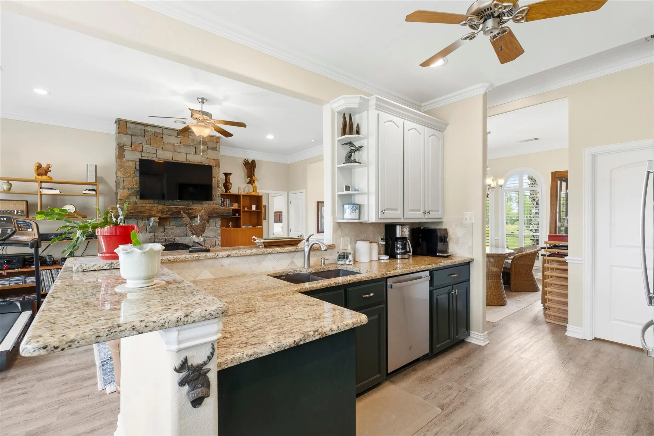 Single Family Residence For Sale in Hunt County , 2395 Fm 36 S, Caddo Mills, Texas 75135, 3 Bedroom, 2 Bathroom, 2 Garage spaces, 1,714 Sqft, built in 2003, mls#21340920, Real Estate Agent in Caddo Mills, Homes For Sale in Hunt county, Homes For Sale in Caddo Mills, Realtor in Caddo Mills Texas, Real Estate Brokerage Independent Realty Texas, Luminita Cordes Realtor