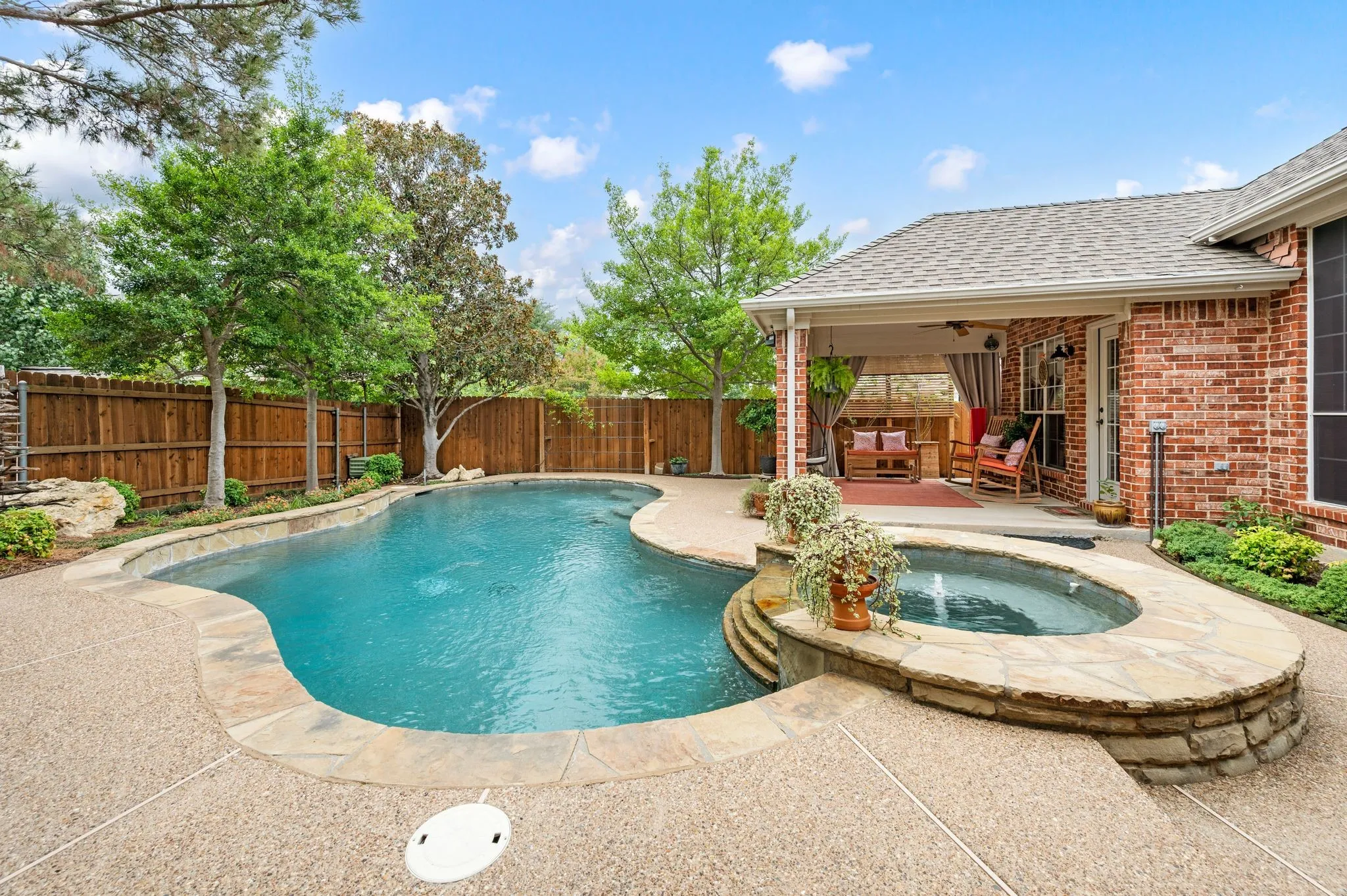 Single Family Residence For Sale in Tarrant County , 8364 Everglades Circle, Fort Worth, Texas 76137, 3 Bedroom, 2 Bathroom, 3 Garage spaces, 1,823 Sqft, built in 1999, mls#21340535, Real Estate Agent in Fort Worth, Homes For Sale in Tarrant county, Homes For Sale in Fort Worth, Realtor in Fort Worth Texas, Real Estate Brokerage Independent Realty Texas, Luminita Cordes Realtor