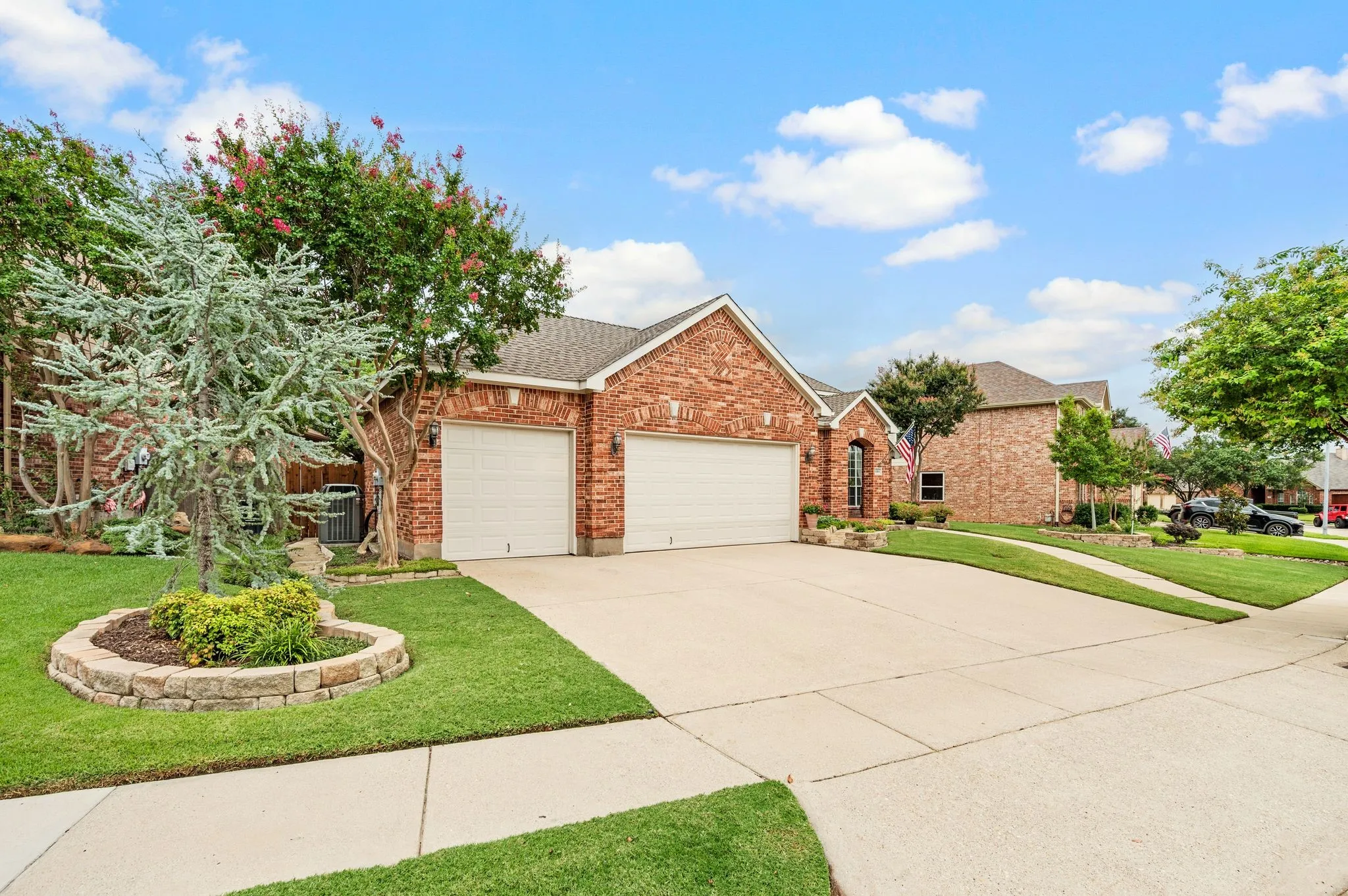 Single Family Residence For Sale in Tarrant County , 8364 Everglades Circle, Fort Worth, Texas 76137, 3 Bedroom, 2 Bathroom, 3 Garage spaces, 1,823 Sqft, built in 1999, mls#21340535, Real Estate Agent in Fort Worth, Homes For Sale in Tarrant county, Homes For Sale in Fort Worth, Realtor in Fort Worth Texas, Real Estate Brokerage Independent Realty Texas, Luminita Cordes Realtor