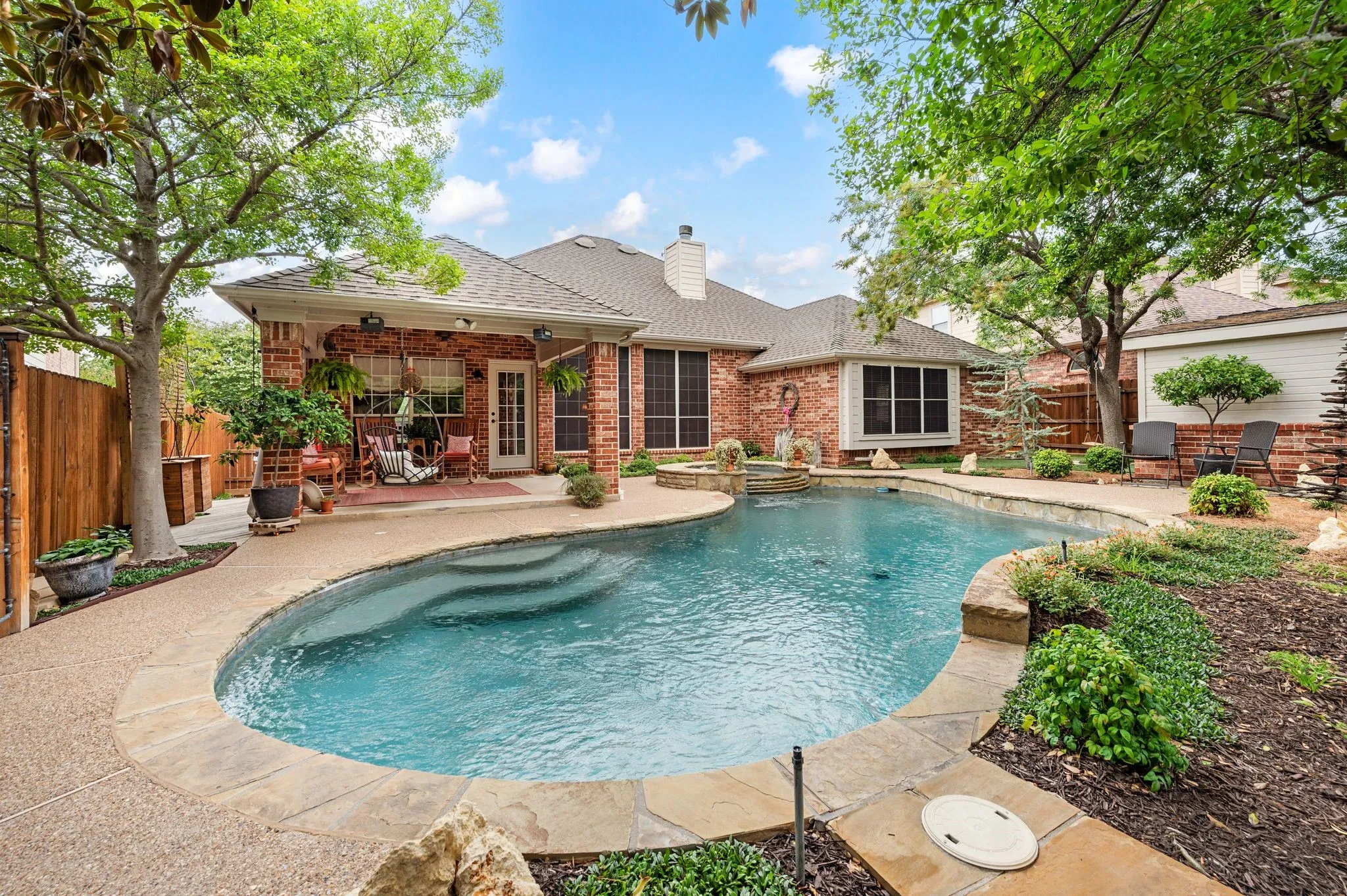 Single Family Residence For Sale in Tarrant County , 8364 Everglades Circle, Fort Worth, Texas 76137, 3 Bedroom, 2 Bathroom, 3 Garage spaces, 1,823 Sqft, built in 1999, mls#21340535, Real Estate Agent in Fort Worth, Homes For Sale in Tarrant county, Homes For Sale in Fort Worth, Realtor in Fort Worth Texas, Real Estate Brokerage Independent Realty Texas, Luminita Cordes Realtor