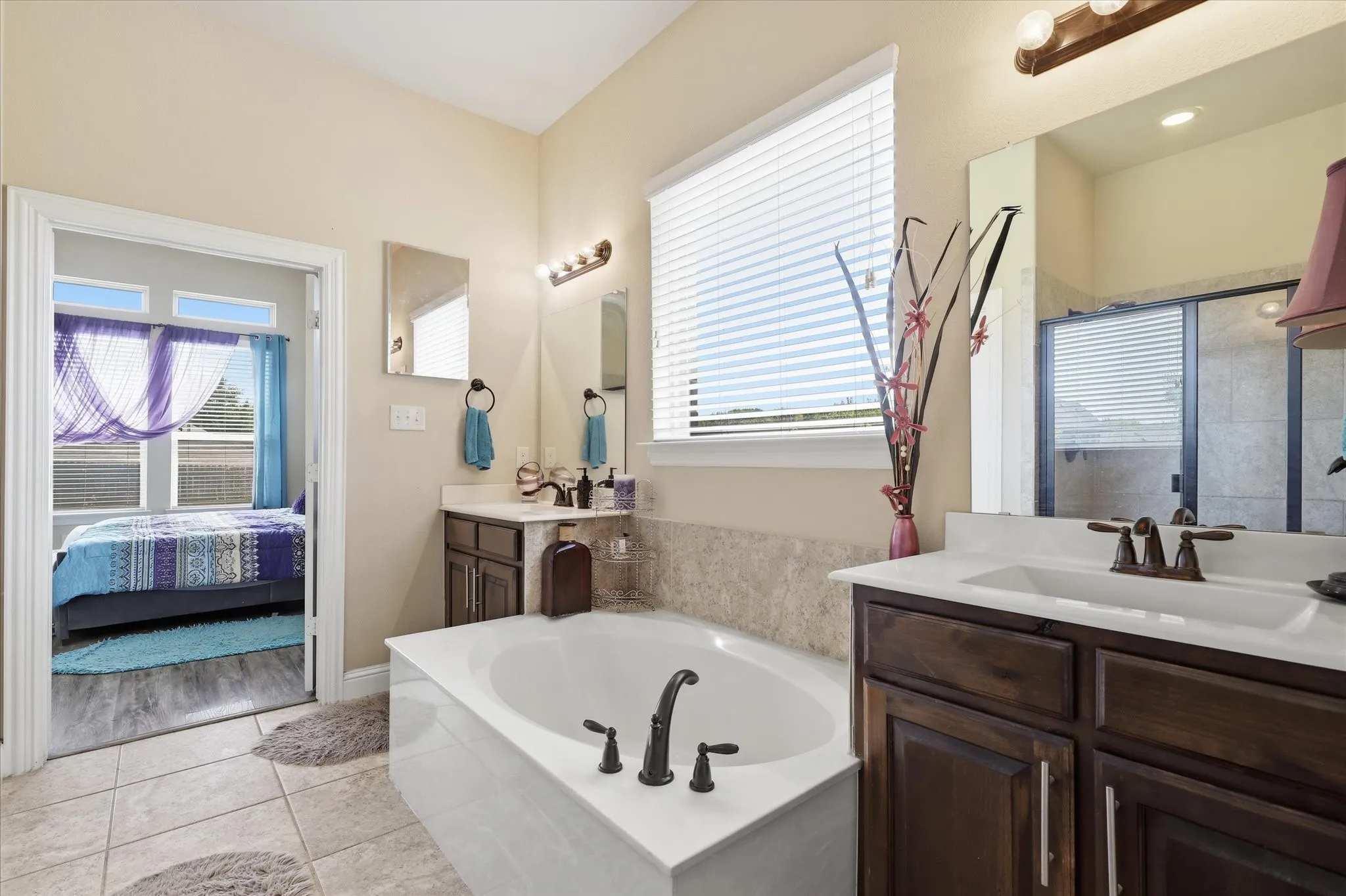 Single Family Residence For Sale in Dallas County , 4025 Dalton Drive, Rowlett, Texas 75089, 4 Bedroom, 4 Bathroom, 3 Garage spaces, 3,446 Sqft, built in 2014, mls#21342190, Real Estate Agent in Rowlett, Homes For Sale in Dallas county, Homes For Sale in Rowlett, Realtor in Rowlett Texas, Real Estate Brokerage Independent Realty Texas, Luminita Cordes Realtor