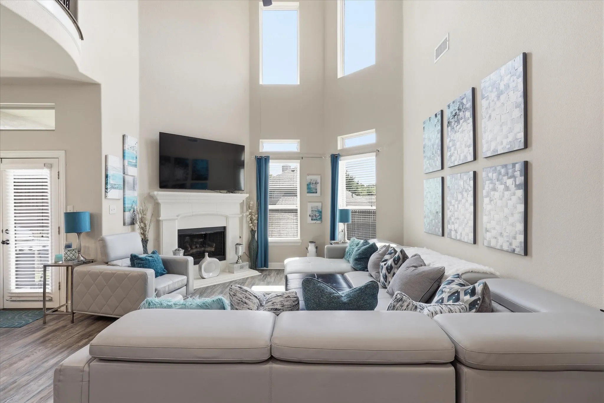 Single Family Residence For Sale in Dallas County , 4025 Dalton Drive, Rowlett, Texas 75089, 4 Bedroom, 4 Bathroom, 3 Garage spaces, 3,446 Sqft, built in 2014, mls#21342190, Real Estate Agent in Rowlett, Homes For Sale in Dallas county, Homes For Sale in Rowlett, Realtor in Rowlett Texas, Real Estate Brokerage Independent Realty Texas, Luminita Cordes Realtor