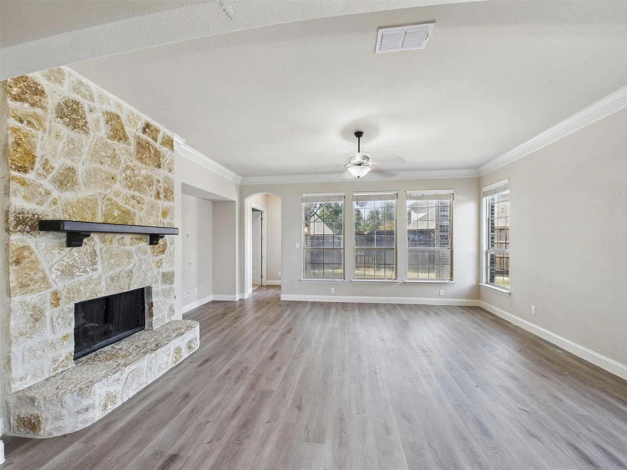 Single Family Residence For Sale in Denton County , 2825 Hollowbrook Lane, Frisco, Texas 75033, 5 Bedroom, 4 Bathroom, 2 Garage spaces, 3,915 Sqft, built in 2013, mls#21341905, Real Estate Agent in Frisco, Homes For Sale in Denton county, Homes For Sale in Frisco, Realtor in Frisco Texas, Real Estate Brokerage Independent Realty Texas, Luminita Cordes Realtor