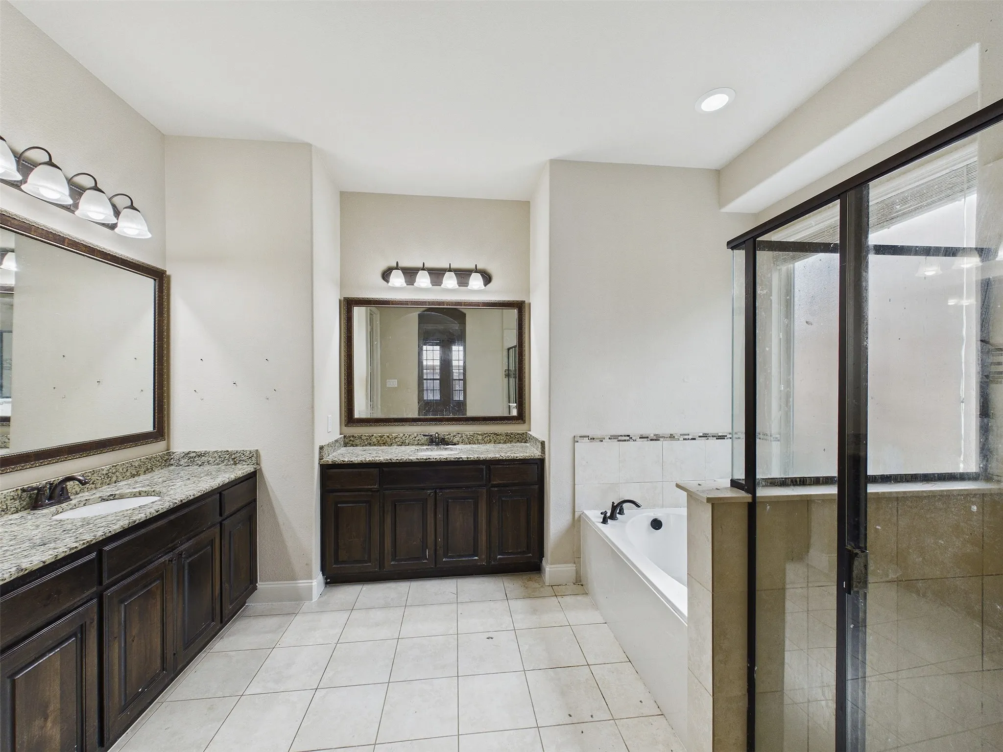 Single Family Residence For Sale in Denton County , 2825 Hollowbrook Lane, Frisco, Texas 75033, 5 Bedroom, 4 Bathroom, 2 Garage spaces, 3,915 Sqft, built in 2013, mls#21341905, Real Estate Agent in Frisco, Homes For Sale in Denton county, Homes For Sale in Frisco, Realtor in Frisco Texas, Real Estate Brokerage Independent Realty Texas, Luminita Cordes Realtor