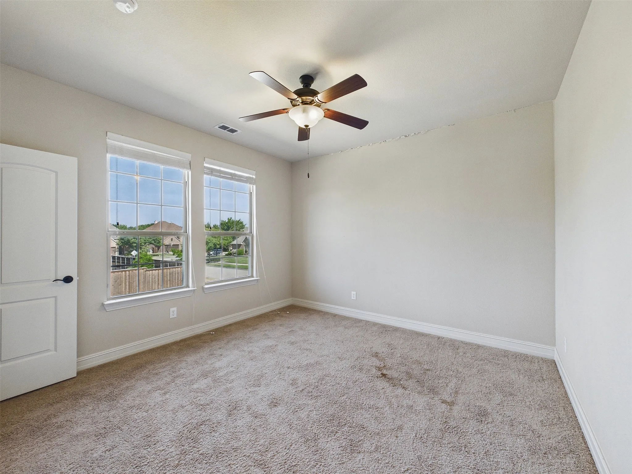 Single Family Residence For Sale in Denton County , 2825 Hollowbrook Lane, Frisco, Texas 75033, 5 Bedroom, 4 Bathroom, 2 Garage spaces, 3,915 Sqft, built in 2013, mls#21341905, Real Estate Agent in Frisco, Homes For Sale in Denton county, Homes For Sale in Frisco, Realtor in Frisco Texas, Real Estate Brokerage Independent Realty Texas, Luminita Cordes Realtor