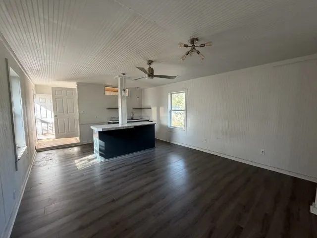 Single Family Residence For Sale in Gillespie County , 207 S Creek Street, Fredericksburg, Texas 78624, 3 Bedrooms, 2 Bathrooms, Garage spaces, 1,659 Sqft, built in 2005, Price $399,900, mls#21342778, Real Estate Agent in Fredericksburg, Homes For Sale in Gillespie county, Homes For Sale in Fredericksburg, Realtor in Fredericksburg Texas, Real Estate Brokerage Independent Realty Texas, Luminita Cordes Realtor