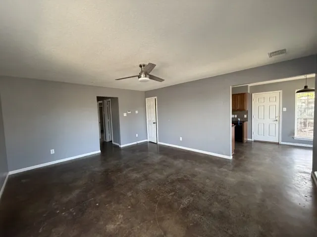 Single Family Residence For Sale in Gillespie County , 207 S Creek Street, Fredericksburg, Texas 78624, 3 Bedrooms, 2 Bathrooms, Garage spaces, 1,659 Sqft, built in 2005, Price $399,900, mls#21342778, Real Estate Agent in Fredericksburg, Homes For Sale in Gillespie county, Homes For Sale in Fredericksburg, Realtor in Fredericksburg Texas, Real Estate Brokerage Independent Realty Texas, Luminita Cordes Realtor