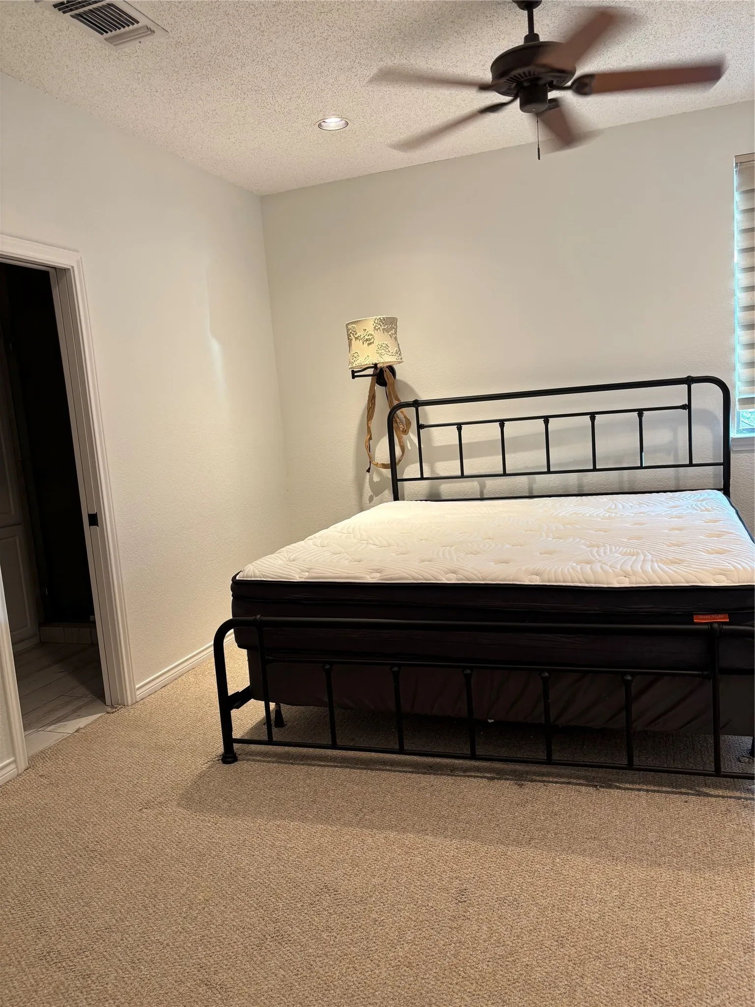 Single Family Residence For Sale in Dallas County , 806 Oakway Court, Richardson, Texas 75081, 3 Bedroom, 3 Bathroom, 2 Garage spaces, 2,100 Sqft, built in 1983, mls#21342703, Real Estate Agent in Richardson, Homes For Sale in Dallas county, Homes For Sale in Richardson, Realtor in Richardson Texas, Real Estate Brokerage Independent Realty Texas, Luminita Cordes Realtor