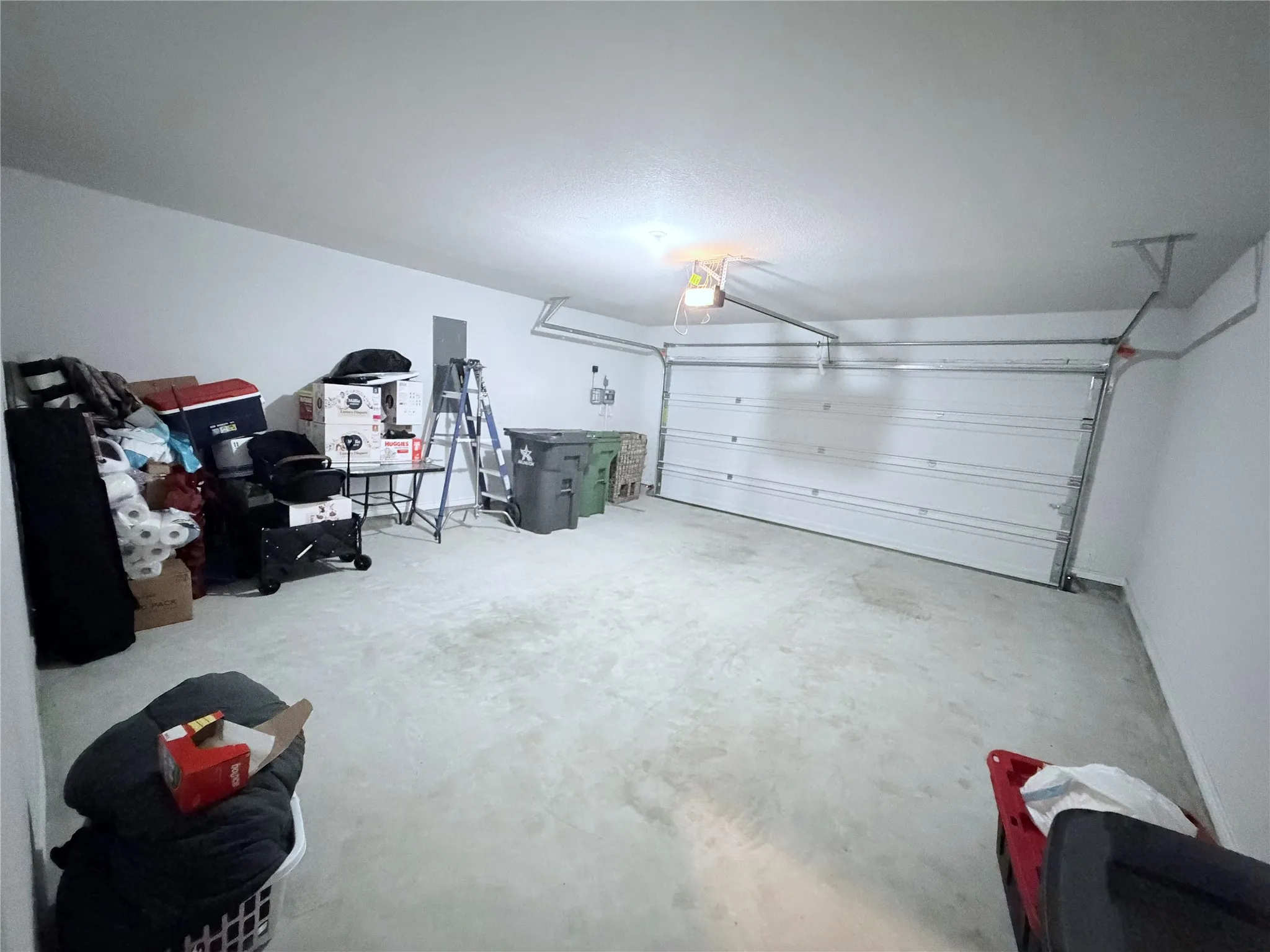 Single Family Residence For Rent in Tarrant County , 516 William Court, Arlington, Texas 76002, 5 Bedroom, 3 Bathroom, 2 Garage spaces, 3,072 Sqft, built in 2021, mls#21339735, Real Estate Agent in Arlington, Homes For Rent in Tarrant county, Homes For Rent in Arlington, Realtor in Arlington Texas, Real Estate Brokerage Independent Realty Texas, Luminita Cordes Realtor