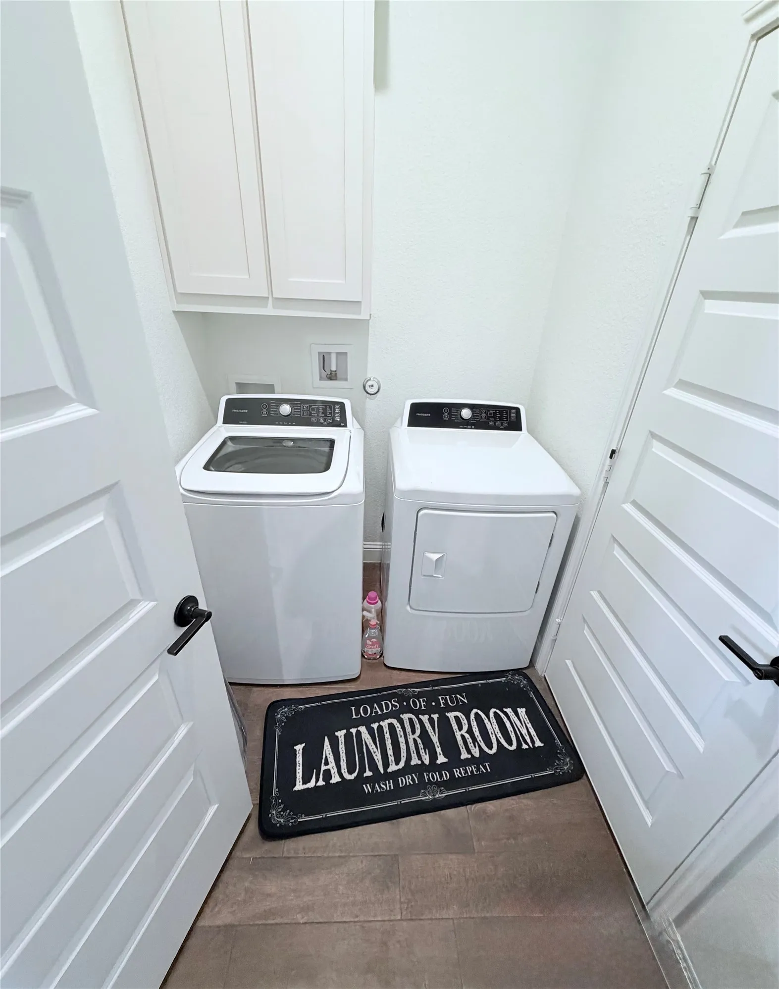 Single Family Residence For Rent in Tarrant County , 516 William Court, Arlington, Texas 76002, 5 Bedroom, 3 Bathroom, 2 Garage spaces, 3,072 Sqft, built in 2021, mls#21339735, Real Estate Agent in Arlington, Homes For Rent in Tarrant county, Homes For Rent in Arlington, Realtor in Arlington Texas, Real Estate Brokerage Independent Realty Texas, Luminita Cordes Realtor
