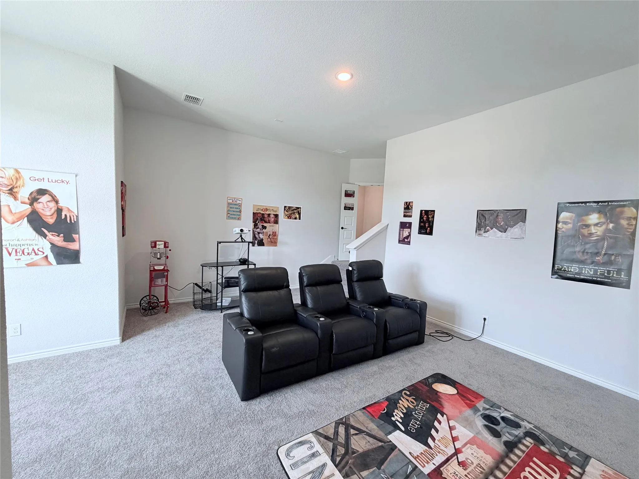 Single Family Residence For Rent in Tarrant County , 516 William Court, Arlington, Texas 76002, 5 Bedroom, 3 Bathroom, 2 Garage spaces, 3,072 Sqft, built in 2021, mls#21339735, Real Estate Agent in Arlington, Homes For Rent in Tarrant county, Homes For Rent in Arlington, Realtor in Arlington Texas, Real Estate Brokerage Independent Realty Texas, Luminita Cordes Realtor