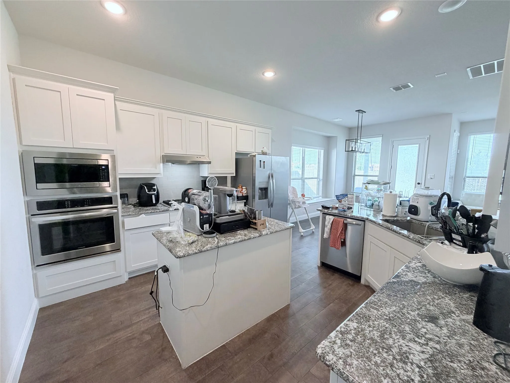 Single Family Residence For Rent in Tarrant County , 516 William Court, Arlington, Texas 76002, 5 Bedroom, 3 Bathroom, 2 Garage spaces, 3,072 Sqft, built in 2021, mls#21339735, Real Estate Agent in Arlington, Homes For Rent in Tarrant county, Homes For Rent in Arlington, Realtor in Arlington Texas, Real Estate Brokerage Independent Realty Texas, Luminita Cordes Realtor