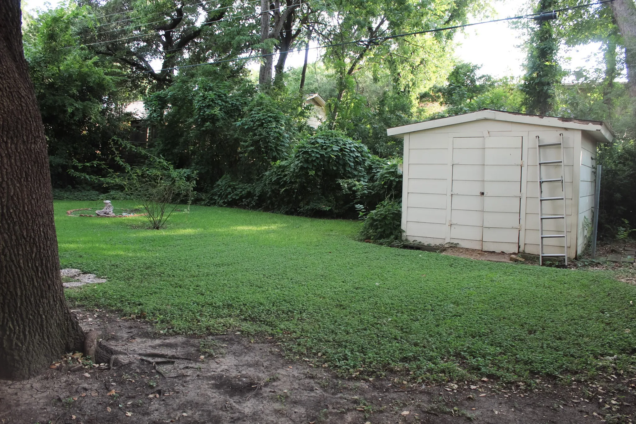 Single Family Residence For Sale in Tarrant County , 1210 Cozby Street S, Benbrook, Texas 76126, 3 Bedroom, 2 Bathroom, 2 Garage spaces, 1,647 Sqft, built in 1963, mls#21342807, Real Estate Agent in Benbrook, Homes For Sale in Tarrant county, Homes For Sale in Benbrook, Realtor in Benbrook Texas, Real Estate Brokerage Independent Realty Texas, Luminita Cordes Realtor