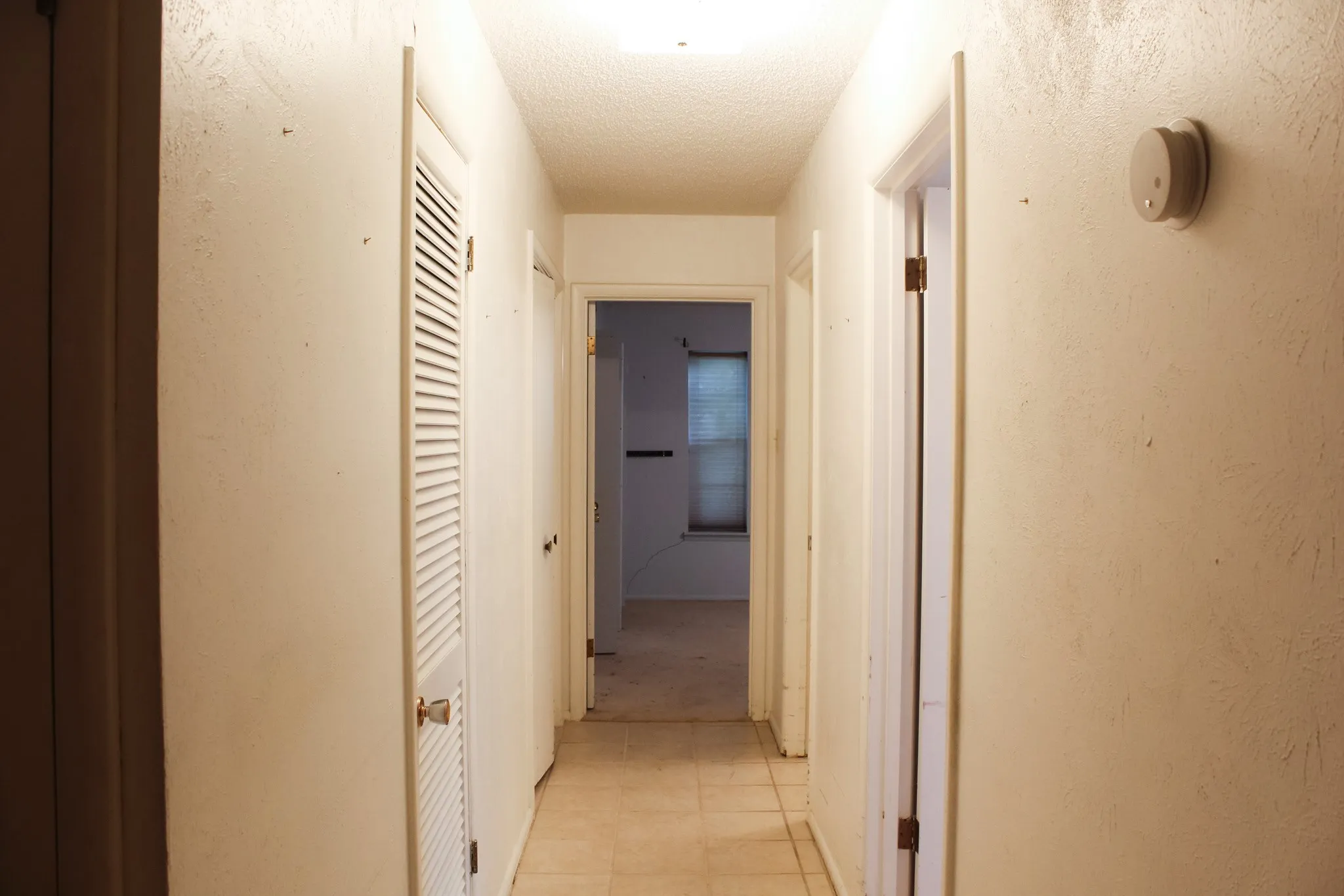 Single Family Residence For Sale in Tarrant County , 1210 Cozby Street S, Benbrook, Texas 76126, 3 Bedroom, 2 Bathroom, 2 Garage spaces, 1,647 Sqft, built in 1963, mls#21342807, Real Estate Agent in Benbrook, Homes For Sale in Tarrant county, Homes For Sale in Benbrook, Realtor in Benbrook Texas, Real Estate Brokerage Independent Realty Texas, Luminita Cordes Realtor