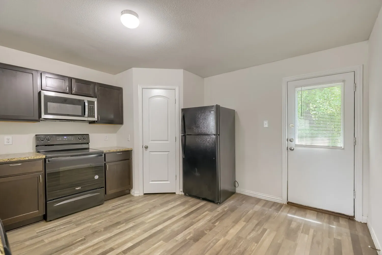 Single Family Residence For Sale in Grayson County , 1509 Fairway Drive, Sherman, Texas 75090, 3 Bedroom, 2 Bathroom, 2 Garage spaces, 1,542 Sqft, built in 2020, mls#21341248, Real Estate Agent in Sherman, Homes For Sale in Grayson county, Homes For Sale in Sherman, Realtor in Sherman Texas, Real Estate Brokerage Independent Realty Texas, Luminita Cordes Realtor