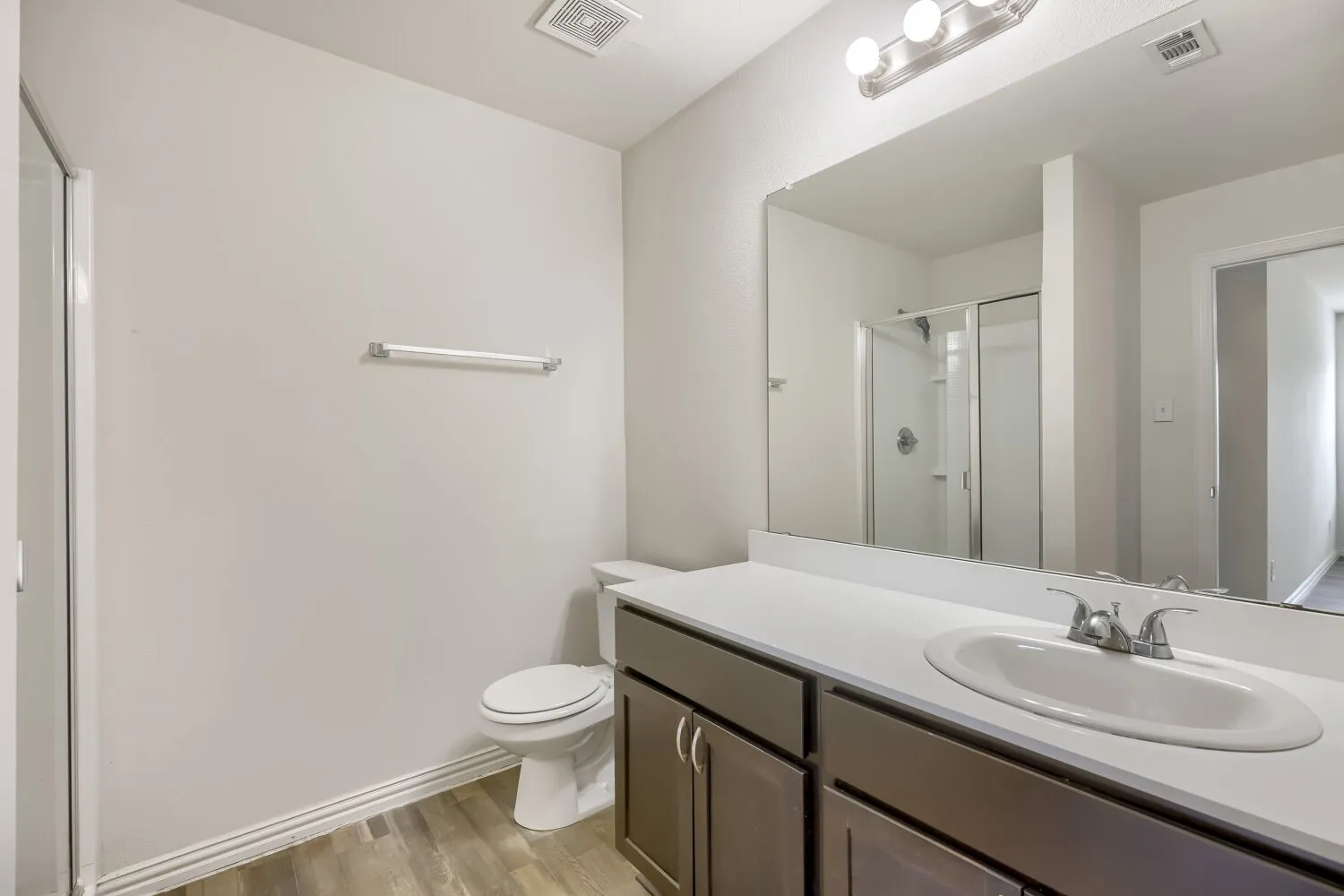 Single Family Residence For Sale in Grayson County , 1509 Fairway Drive, Sherman, Texas 75090, 3 Bedroom, 2 Bathroom, 2 Garage spaces, 1,542 Sqft, built in 2020, mls#21341248, Real Estate Agent in Sherman, Homes For Sale in Grayson county, Homes For Sale in Sherman, Realtor in Sherman Texas, Real Estate Brokerage Independent Realty Texas, Luminita Cordes Realtor