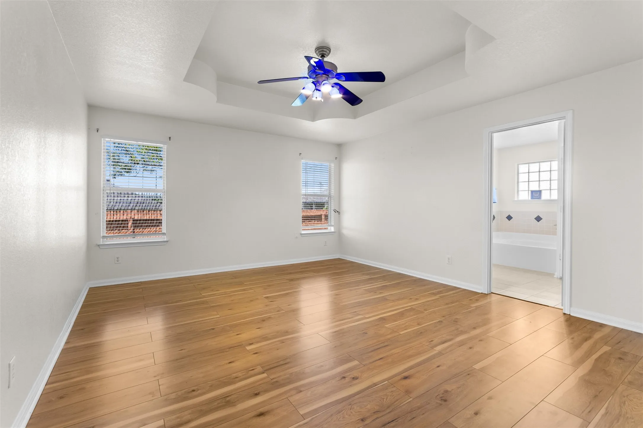Single Family Residence For Sale in Bell County , 3709 S Llano Estacado Court, Killeen, Texas 76549, 4 Bedroom, 2 Bathroom, 2 Garage spaces, 2,053 Sqft, built in 2006, mls#21342777, Real Estate Agent in Killeen, Homes For Sale in Bell county, Homes For Sale in Killeen, Realtor in Killeen Texas, Real Estate Brokerage Independent Realty Texas, Luminita Cordes Realtor