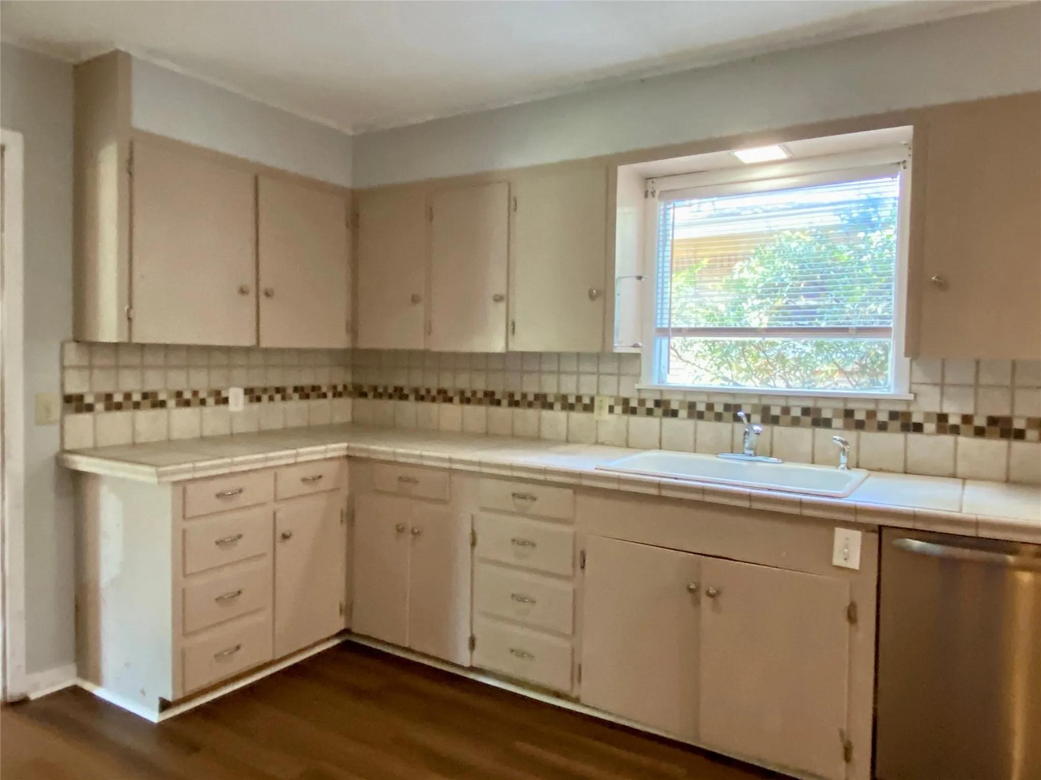 Single Family Residence For Rent in Taylor County , 2467 Garfield Avenue, Abilene, Texas 79601, 4 Bedroom, 2 Bathroom, Garage spaces, 3,301 Sqft, built in 1956, mls#21342768, Real Estate Agent in Abilene, Homes For Rent in Taylor county, Homes For Rent in Abilene, Realtor in Abilene Texas, Real Estate Brokerage Independent Realty Texas, Luminita Cordes Realtor