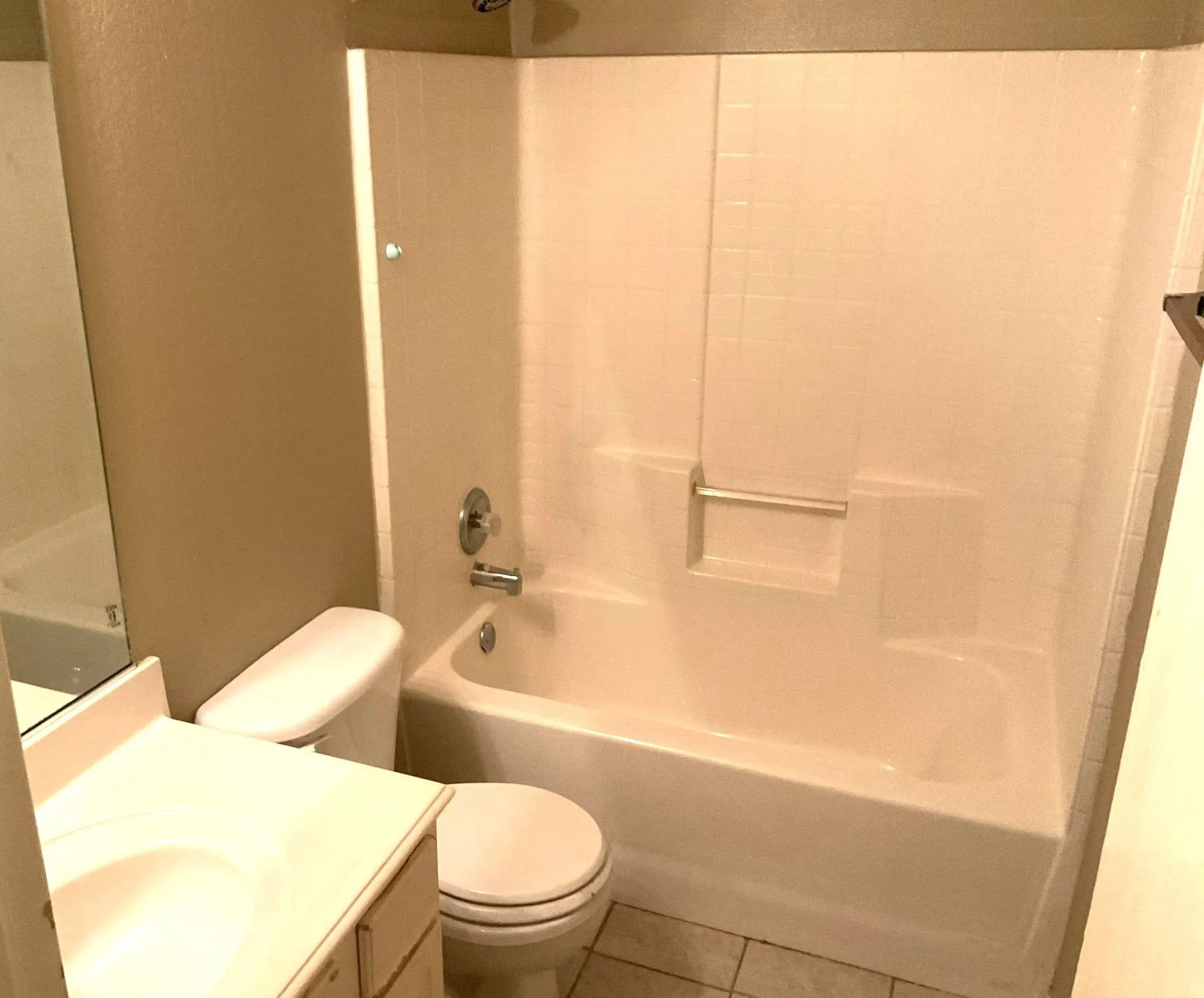 Single Family Residence For Rent in Johnson County , 1001 Stockton Drive, Burleson, Texas 76028, 3 Bedroom, 2 Bathroom, 2 Garage spaces, 1,695 Sqft, built in 2002, mls#21327386, Real Estate Agent in Burleson, Homes For Rent in Johnson county, Homes For Rent in Burleson, Realtor in Burleson Texas, Real Estate Brokerage Independent Realty Texas, Luminita Cordes Realtor