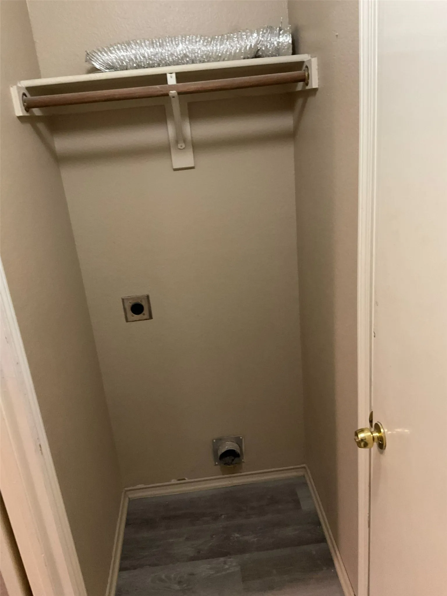 Single Family Residence For Rent in Johnson County , 1001 Stockton Drive, Burleson, Texas 76028, 3 Bedroom, 2 Bathroom, 2 Garage spaces, 1,695 Sqft, built in 2002, mls#21327386, Real Estate Agent in Burleson, Homes For Rent in Johnson county, Homes For Rent in Burleson, Realtor in Burleson Texas, Real Estate Brokerage Independent Realty Texas, Luminita Cordes Realtor