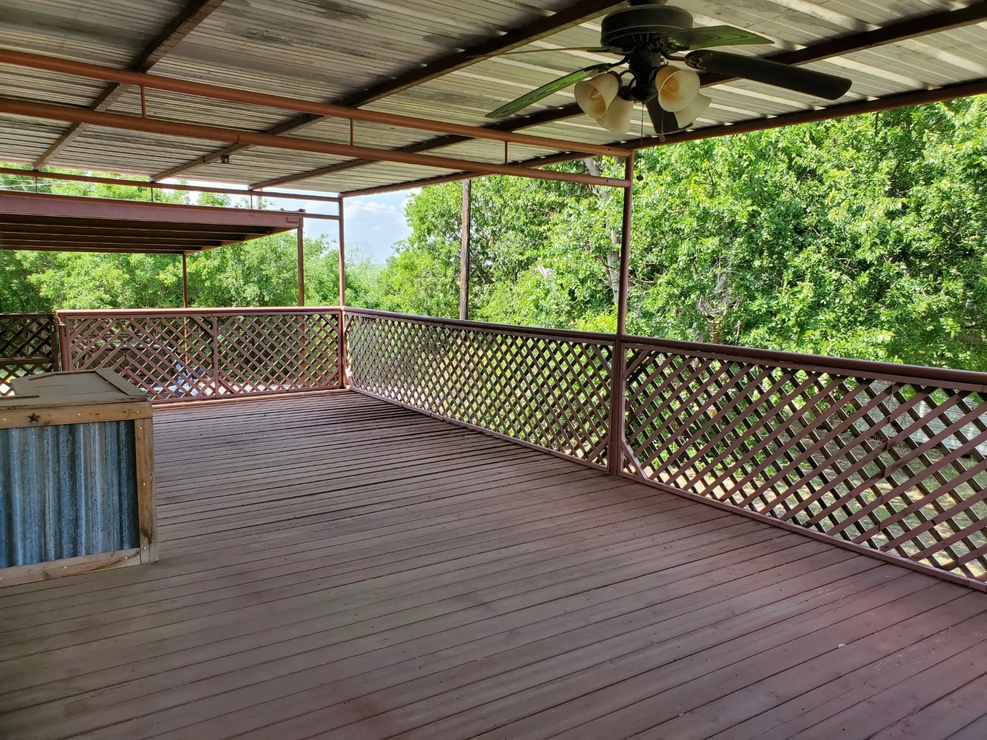 Single Family Residence For Sale in Throckmorton County , 301 N Pettit, Throckmorton, Texas 76483, 4 Bedroom, 2 Bathroom, Garage spaces, 1,888 Sqft, built in 1900, Price $75,000, mls#21342774, Real Estate Agent in Throckmorton, Homes For Sale in Throckmorton county, Homes For Sale in Throckmorton, Realtor in Throckmorton Texas, Real Estate Brokerage Independent Realty Texas, Luminita Cordes Realtor