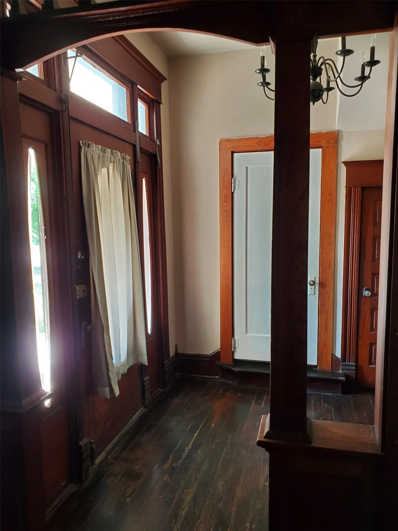 Single Family Residence For Sale in Throckmorton County , 301 N Pettit, Throckmorton, Texas 76483, 4 Bedroom, 2 Bathroom, Garage spaces, 1,888 Sqft, built in 1900, Price $75,000, mls#21342774, Real Estate Agent in Throckmorton, Homes For Sale in Throckmorton county, Homes For Sale in Throckmorton, Realtor in Throckmorton Texas, Real Estate Brokerage Independent Realty Texas, Luminita Cordes Realtor