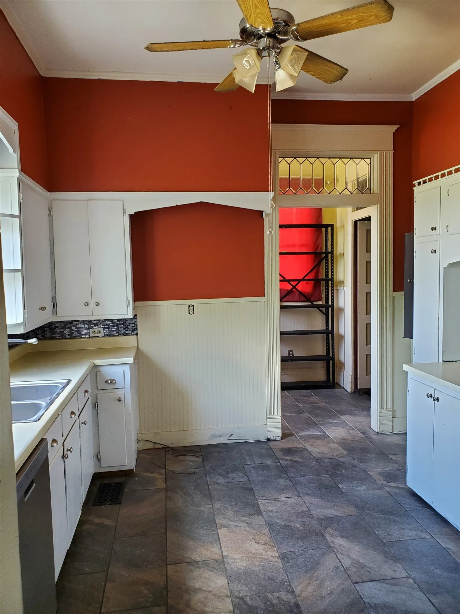 Single Family Residence For Sale in Throckmorton County , 301 N Pettit, Throckmorton, Texas 76483, 4 Bedroom, 2 Bathroom, Garage spaces, 1,888 Sqft, built in 1900, Price $75,000, mls#21342774, Real Estate Agent in Throckmorton, Homes For Sale in Throckmorton county, Homes For Sale in Throckmorton, Realtor in Throckmorton Texas, Real Estate Brokerage Independent Realty Texas, Luminita Cordes Realtor