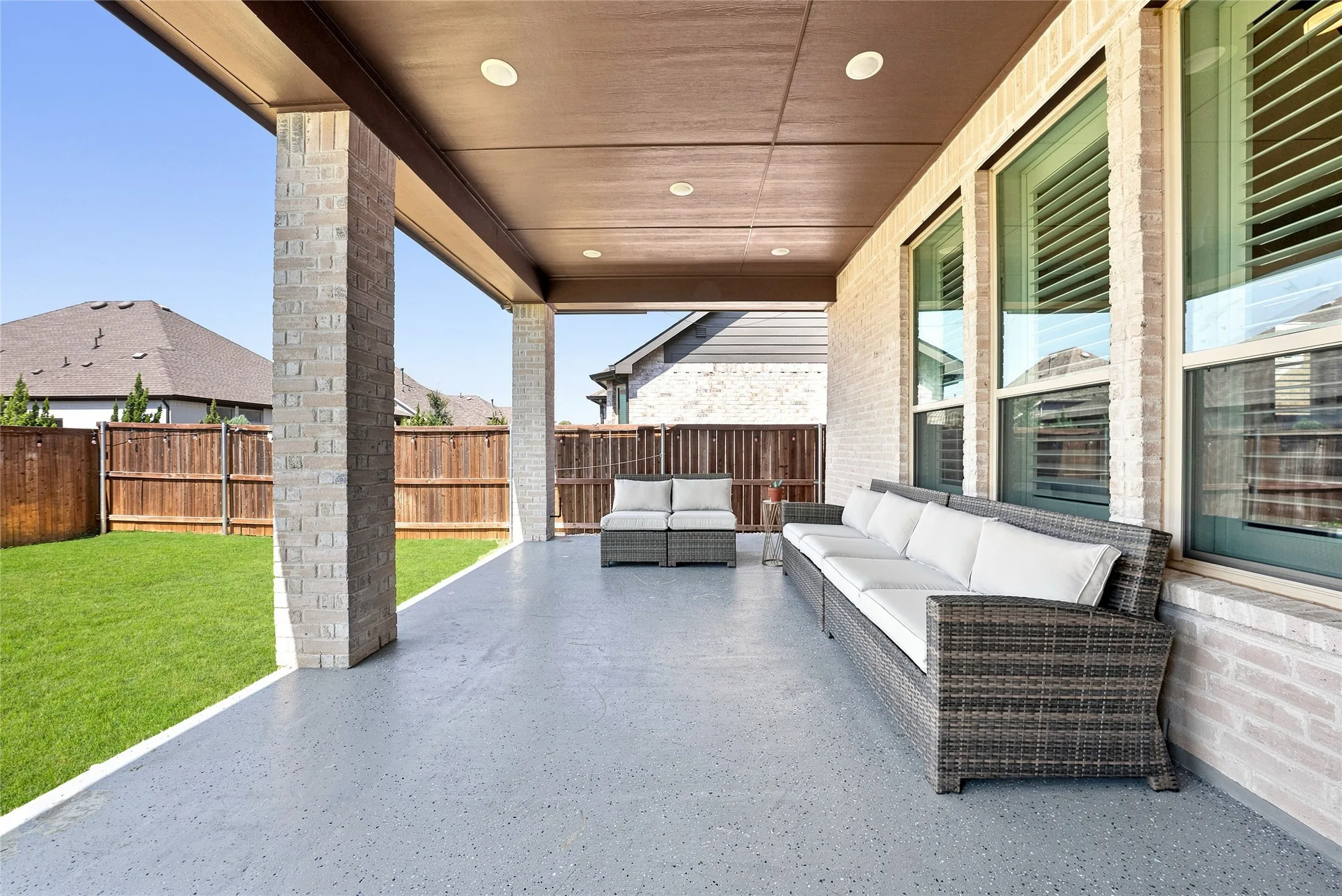 Single Family Residence For Sale in Denton County , 2012 Braided Mane Avenue, Aubrey, Texas 76227, 4 Bedroom, 4 Bathroom, 2 Garage spaces, 3,006 Sqft, built in 2024, mls#21334961, Real Estate Agent in Aubrey, Homes For Sale in Denton county, Homes For Sale in Aubrey, Realtor in Aubrey Texas, Real Estate Brokerage Independent Realty Texas, Luminita Cordes Realtor