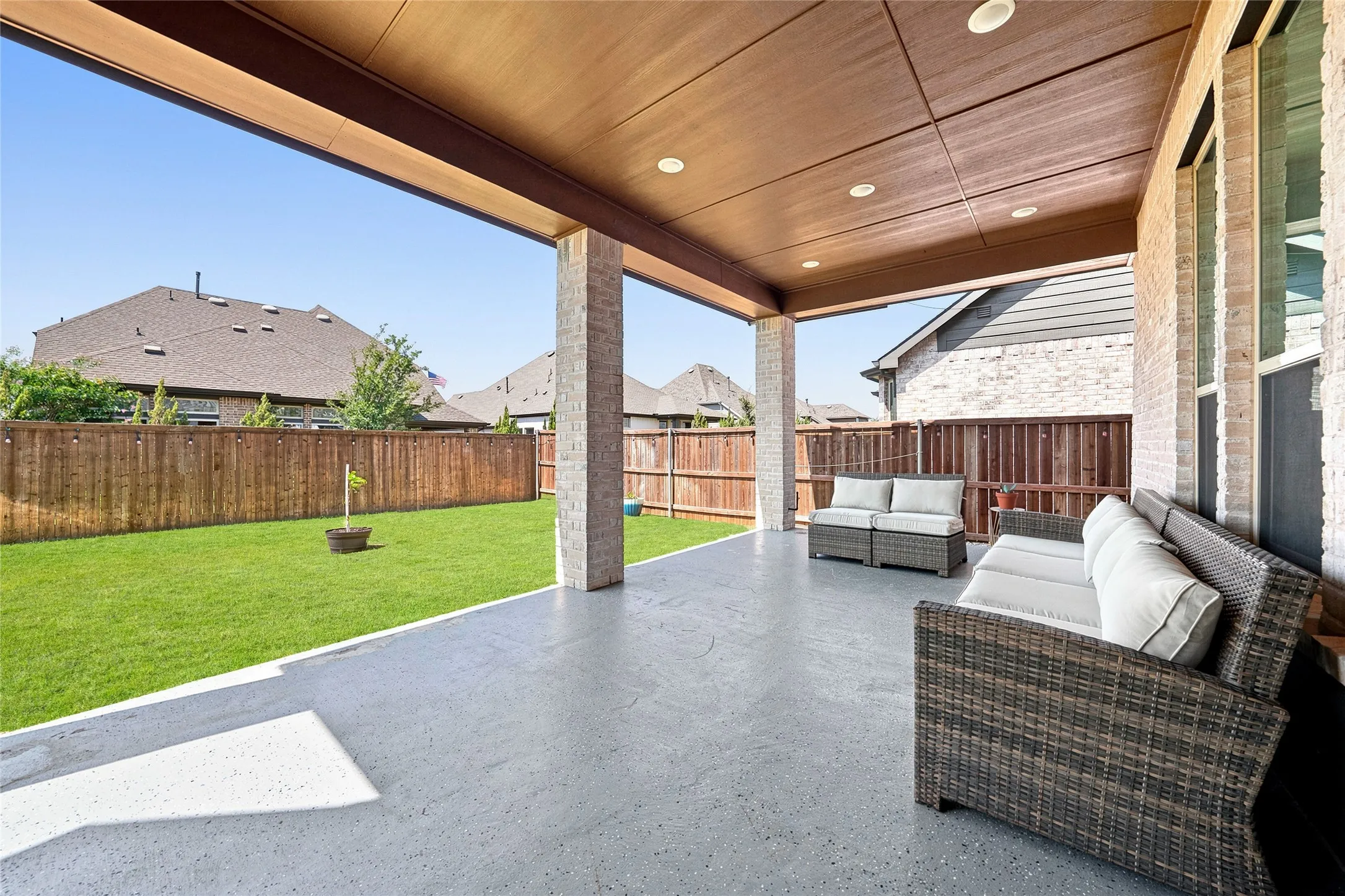 Single Family Residence For Sale in Denton County , 2012 Braided Mane Avenue, Aubrey, Texas 76227, 4 Bedroom, 4 Bathroom, 2 Garage spaces, 3,006 Sqft, built in 2024, mls#21334961, Real Estate Agent in Aubrey, Homes For Sale in Denton county, Homes For Sale in Aubrey, Realtor in Aubrey Texas, Real Estate Brokerage Independent Realty Texas, Luminita Cordes Realtor