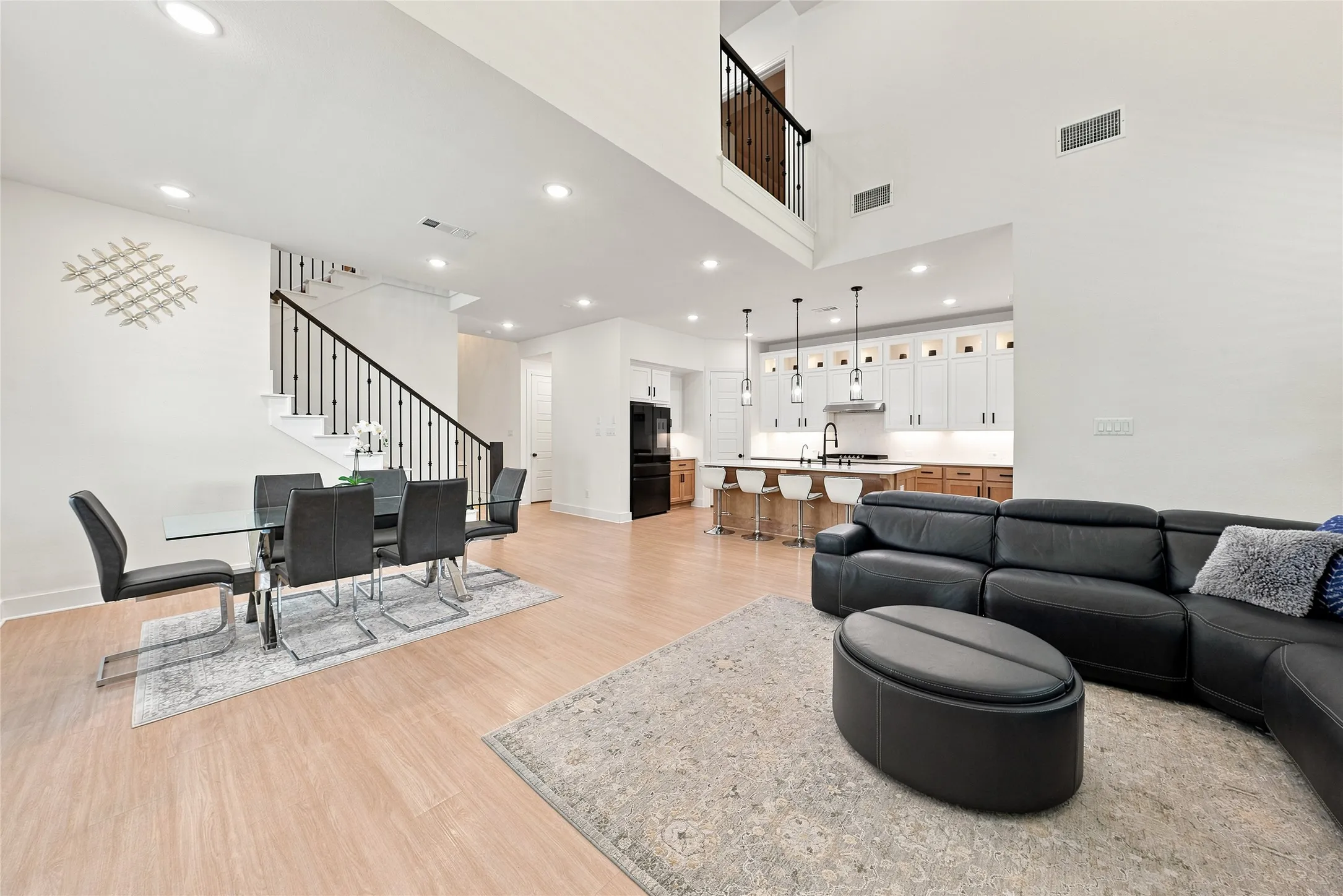 Single Family Residence For Sale in Denton County , 2012 Braided Mane Avenue, Aubrey, Texas 76227, 4 Bedroom, 4 Bathroom, 2 Garage spaces, 3,006 Sqft, built in 2024, mls#21334961, Real Estate Agent in Aubrey, Homes For Sale in Denton county, Homes For Sale in Aubrey, Realtor in Aubrey Texas, Real Estate Brokerage Independent Realty Texas, Luminita Cordes Realtor