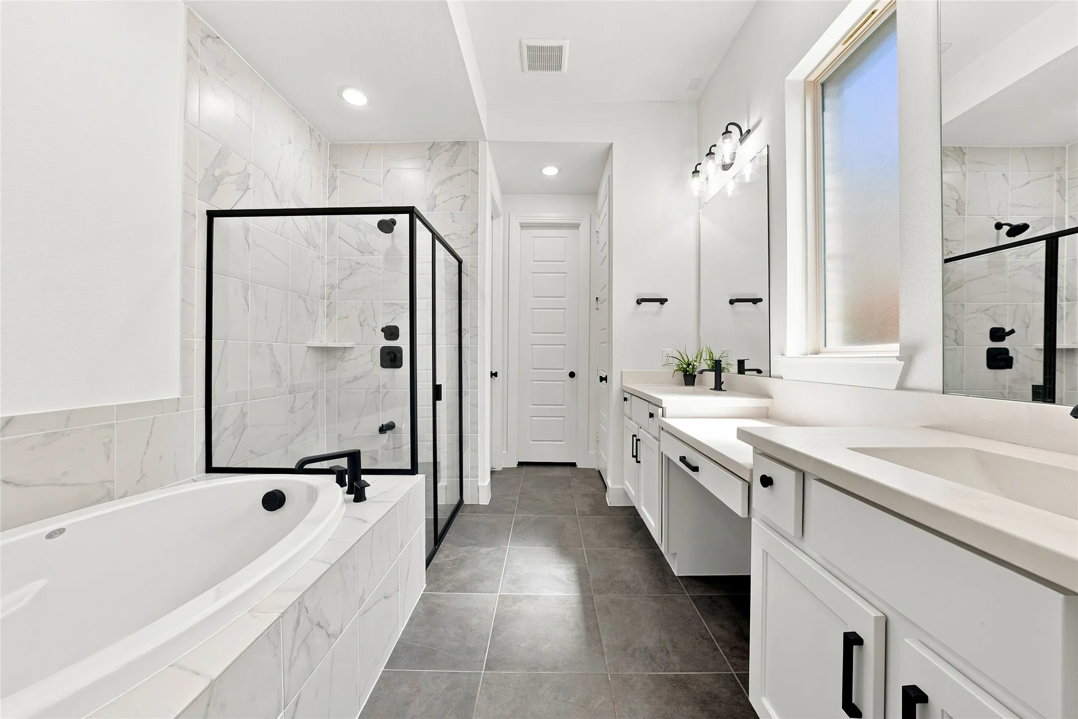 Single Family Residence For Sale in Denton County , 2012 Braided Mane Avenue, Aubrey, Texas 76227, 4 Bedroom, 4 Bathroom, 2 Garage spaces, 3,006 Sqft, built in 2024, mls#21334961, Real Estate Agent in Aubrey, Homes For Sale in Denton county, Homes For Sale in Aubrey, Realtor in Aubrey Texas, Real Estate Brokerage Independent Realty Texas, Luminita Cordes Realtor