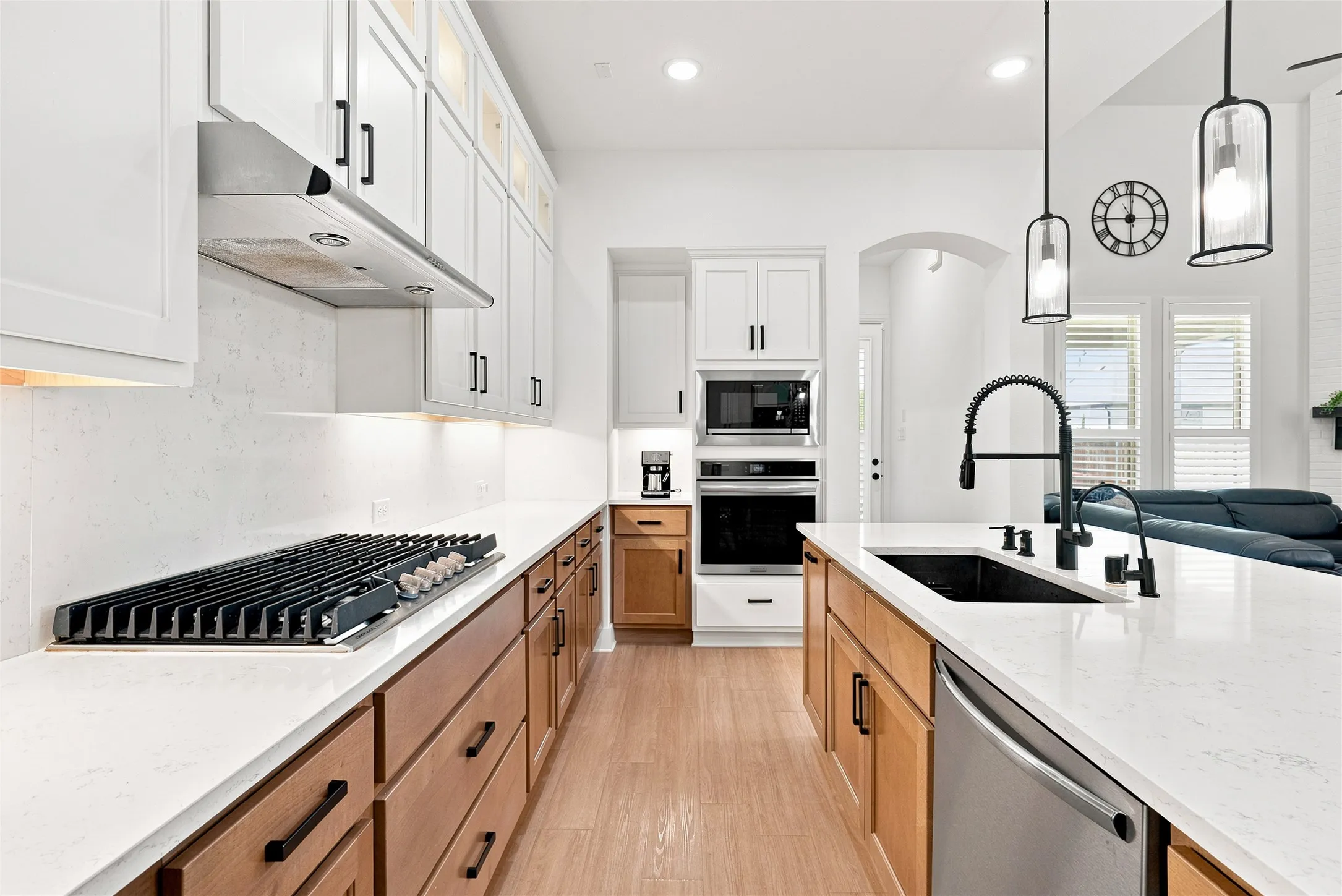 Single Family Residence For Sale in Denton County , 2012 Braided Mane Avenue, Aubrey, Texas 76227, 4 Bedroom, 4 Bathroom, 2 Garage spaces, 3,006 Sqft, built in 2024, mls#21334961, Real Estate Agent in Aubrey, Homes For Sale in Denton county, Homes For Sale in Aubrey, Realtor in Aubrey Texas, Real Estate Brokerage Independent Realty Texas, Luminita Cordes Realtor