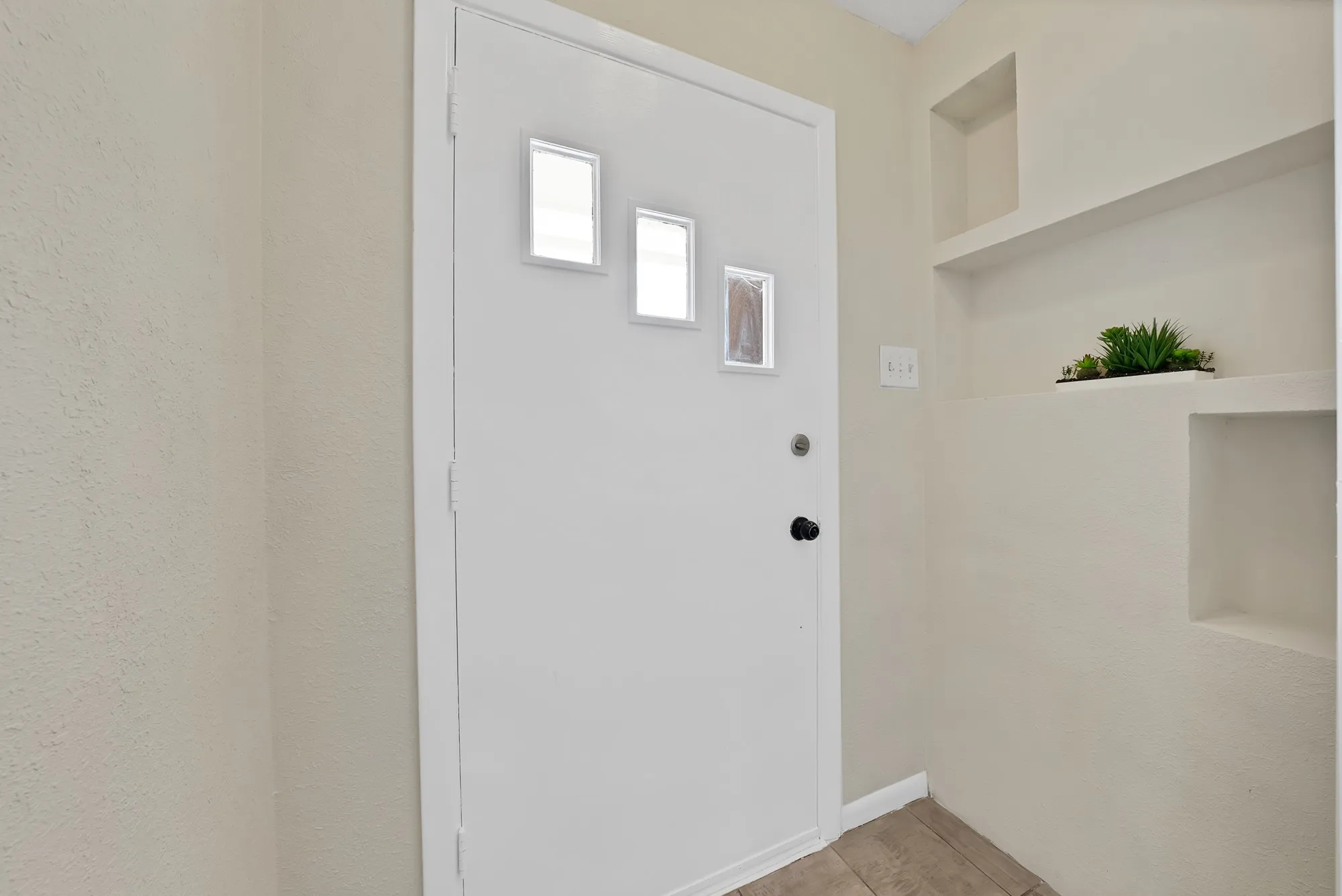Single Family Residence For Sale in Dallas County , 8533 Blossom Lane, Dallas, Texas 75227, 4 Bedroom, 2 Bathroom, 2 Garage spaces, 1,460 Sqft, built in 1962, mls#21342821, Real Estate Agent in Dallas, Homes For Sale in Dallas county, Homes For Sale in Dallas, Realtor in Dallas Texas, Real Estate Brokerage Independent Realty Texas, Luminita Cordes Realtor