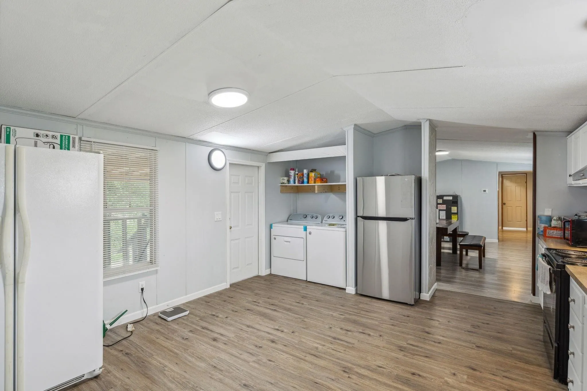 Mobile Home For Rent in Hunt County , 1946 County Road 2290, Quinlan, Texas 75474, 3 Bedroom, 2 Bathroom, Garage spaces, 1,216 Sqft, built in 2008, mls#21342847, Real Estate Agent in Quinlan, Homes For Rent in Hunt county, Homes For Rent in Quinlan, Realtor in Quinlan Texas, Real Estate Brokerage Independent Realty Texas, Luminita Cordes Realtor