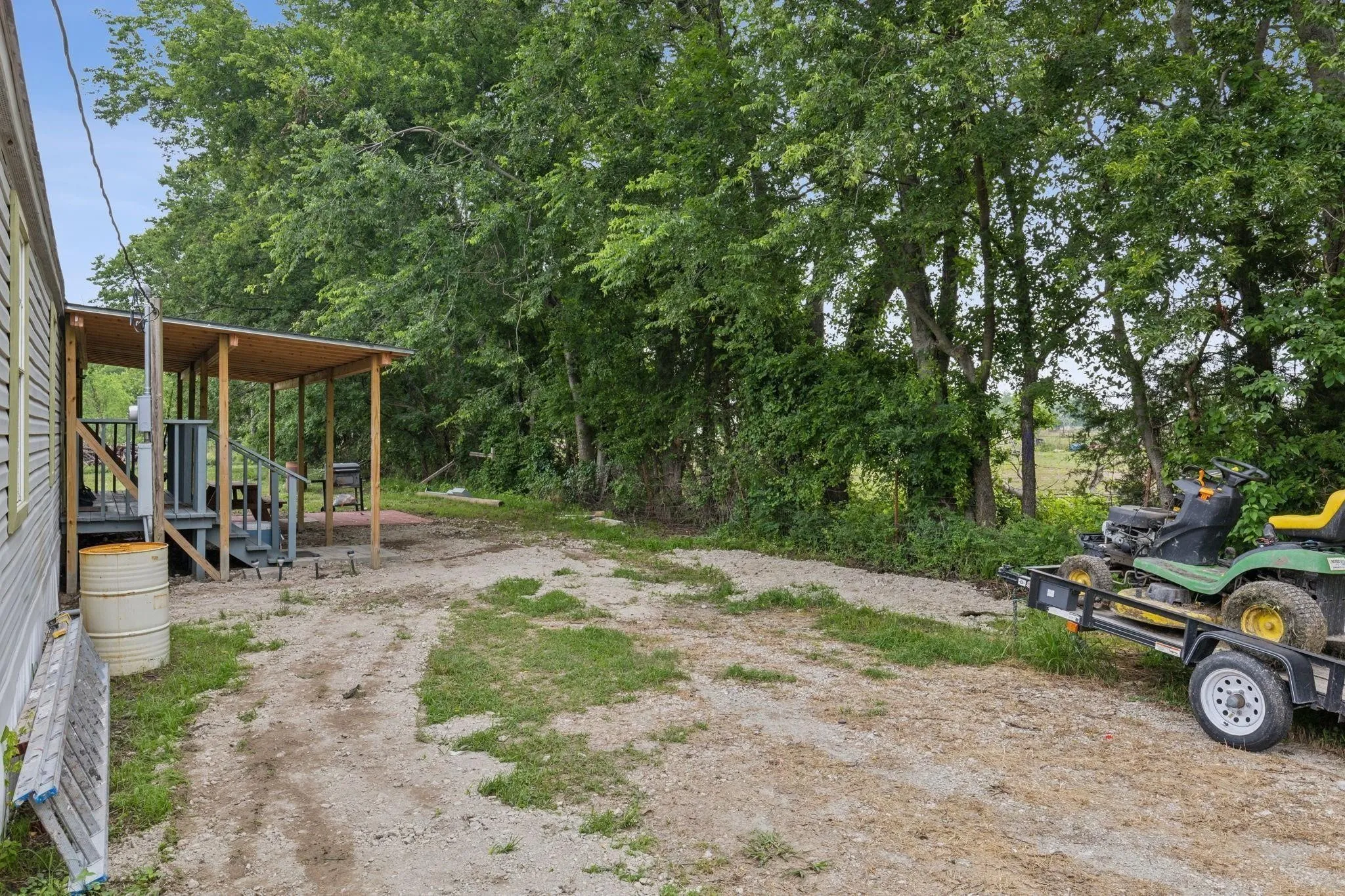 Mobile Home For Rent in Hunt County , 1946 County Road 2290, Quinlan, Texas 75474, 3 Bedroom, 2 Bathroom, Garage spaces, 1,216 Sqft, built in 2008, mls#21342847, Real Estate Agent in Quinlan, Homes For Rent in Hunt county, Homes For Rent in Quinlan, Realtor in Quinlan Texas, Real Estate Brokerage Independent Realty Texas, Luminita Cordes Realtor