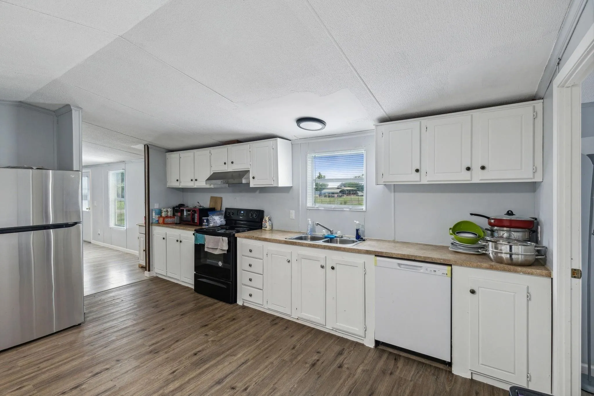 Mobile Home For Rent in Hunt County , 1946 County Road 2290, Quinlan, Texas 75474, 3 Bedroom, 2 Bathroom, Garage spaces, 1,216 Sqft, built in 2008, mls#21342847, Real Estate Agent in Quinlan, Homes For Rent in Hunt county, Homes For Rent in Quinlan, Realtor in Quinlan Texas, Real Estate Brokerage Independent Realty Texas, Luminita Cordes Realtor