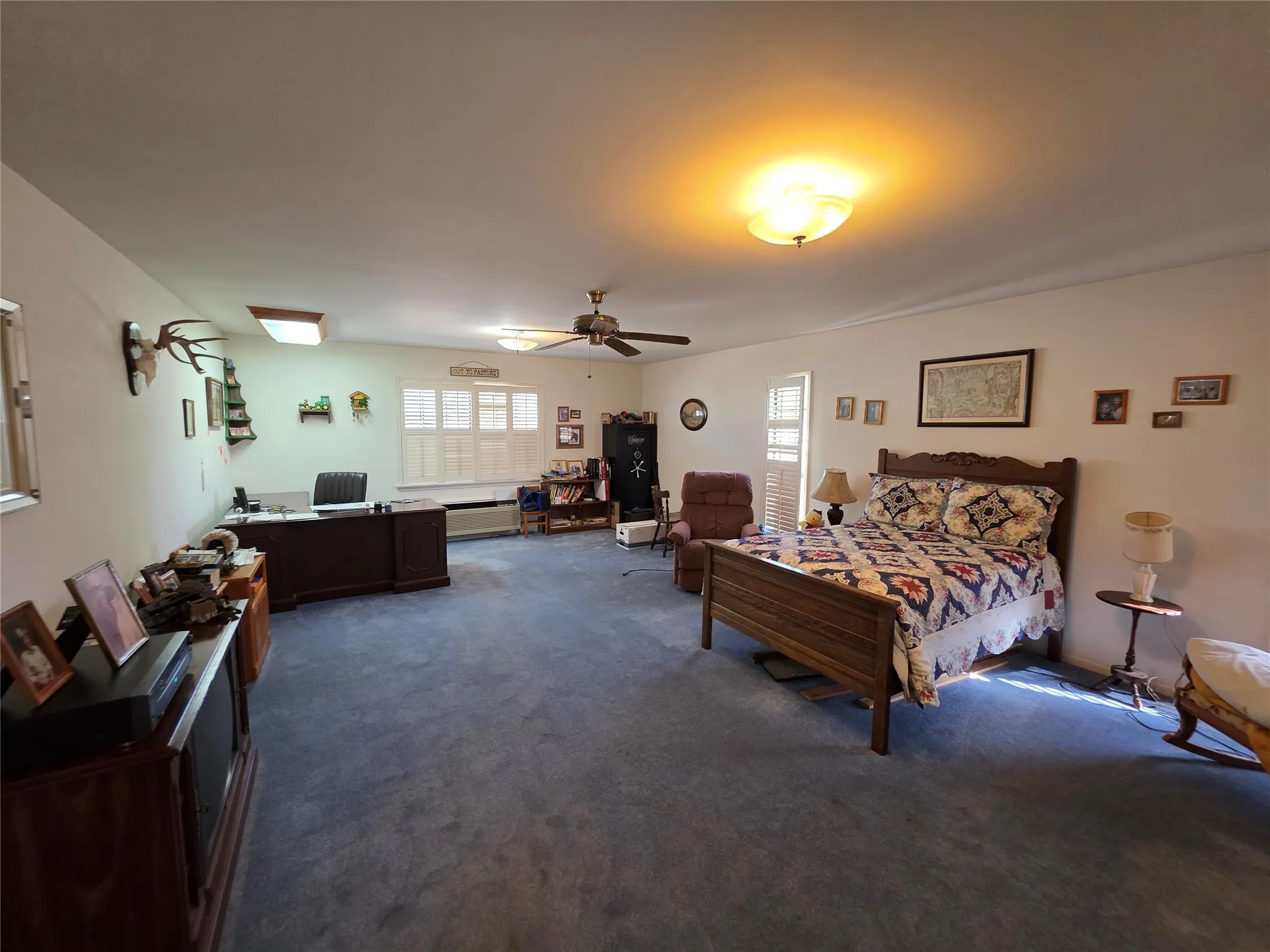 Single Family Residence For Sale in Brown County , 2195 Fm-585, Bangs, Texas 76823, 3 Bedroom, 4 Bathroom, 3 Garage spaces, 2,979 Sqft, built in 1999, Price $749,850, mls#21342829, Real Estate Agent in Bangs, Homes For Sale in Brown county, Homes For Sale in Bangs, Realtor in Bangs Texas, Real Estate Brokerage Independent Realty Texas, Luminita Cordes Realtor