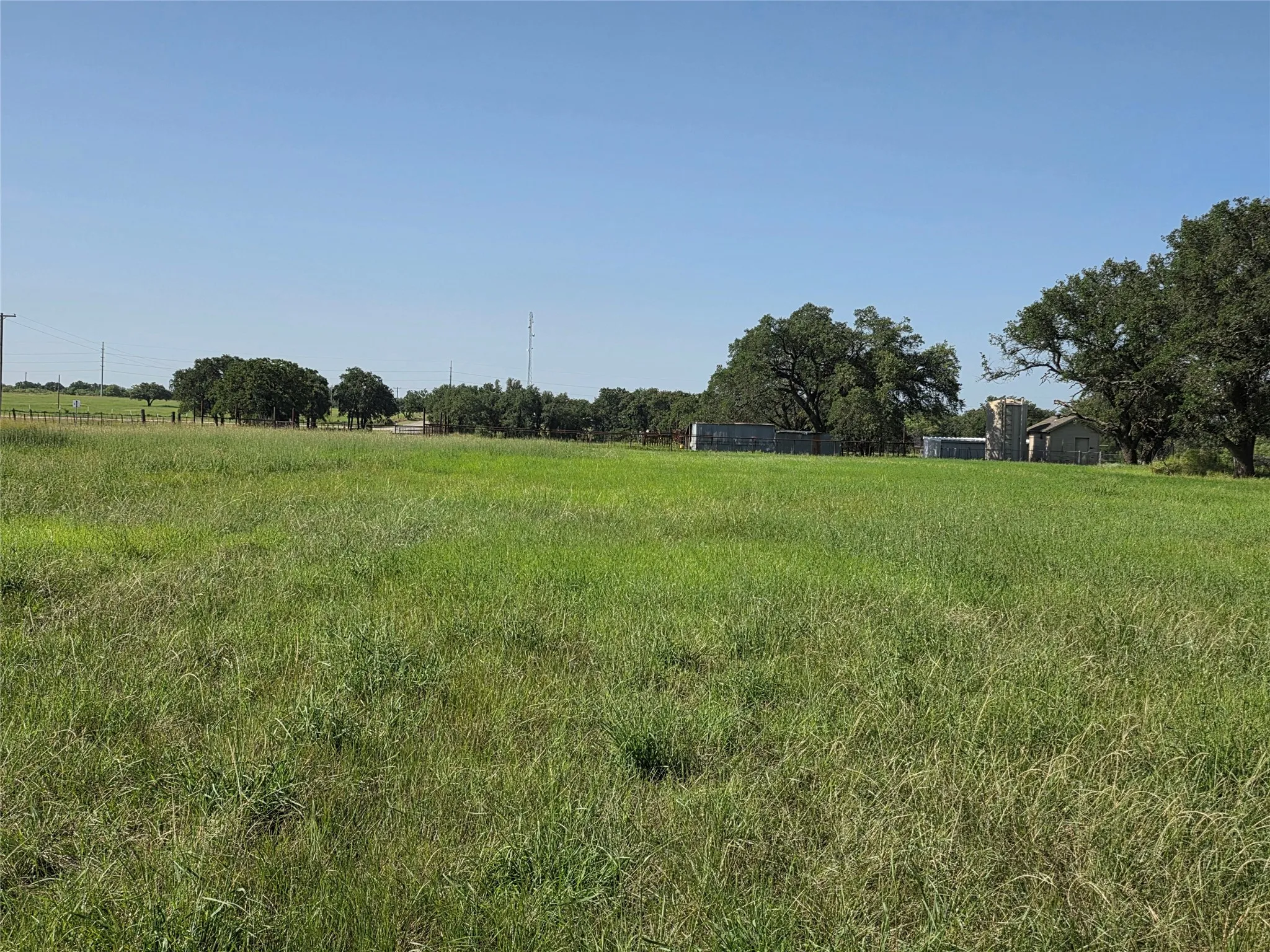 Single Family Residence For Sale in Brown County , 2195 Fm-585, Bangs, Texas 76823, 3 Bedroom, 4 Bathroom, 3 Garage spaces, 2,979 Sqft, built in 1999, Price $749,850, mls#21342829, Real Estate Agent in Bangs, Homes For Sale in Brown county, Homes For Sale in Bangs, Realtor in Bangs Texas, Real Estate Brokerage Independent Realty Texas, Luminita Cordes Realtor